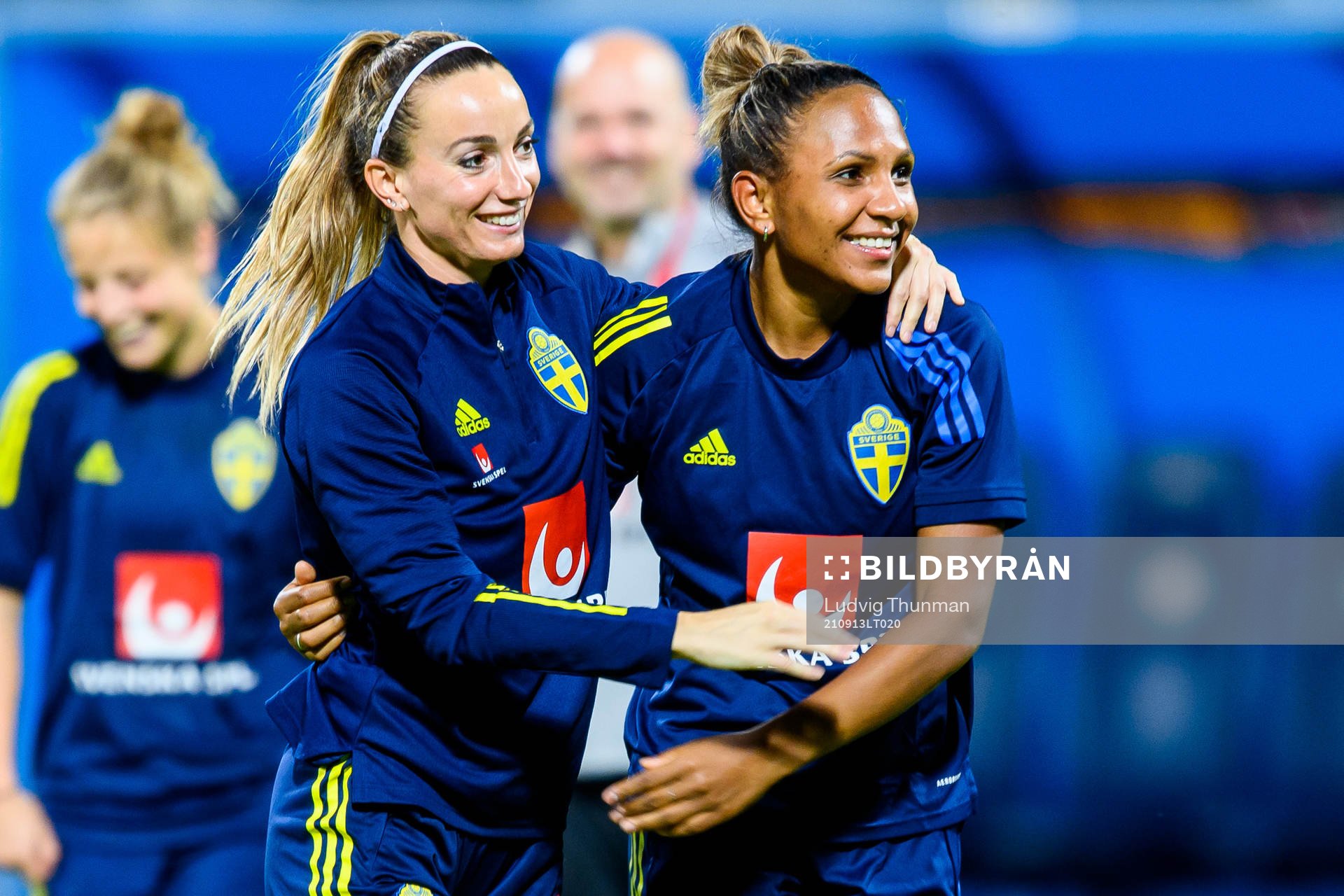 Kosovare Asllani and Madelen Janogy of the Swedish women's