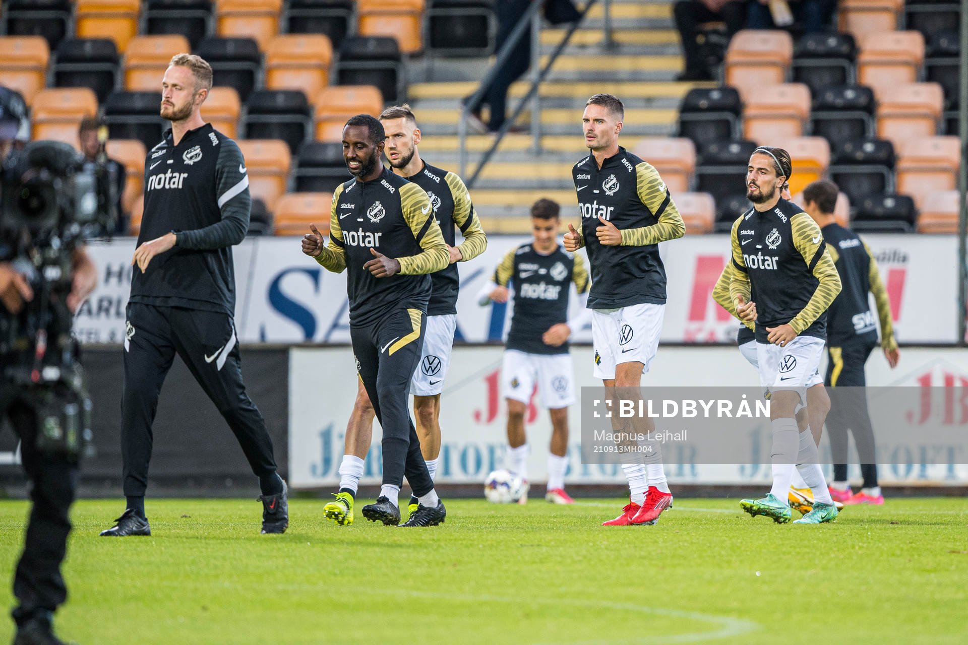 AIK under värmningen