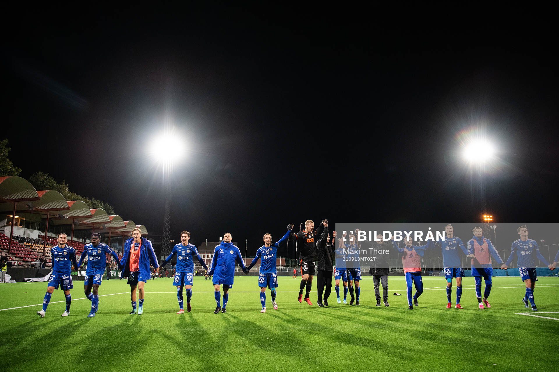 Sundsvalls spelare jublar efter fotbollsmatchen i Superettan mellan Vasalund och GIF Sundsvall den 13 september 2021 i Stockholm. 