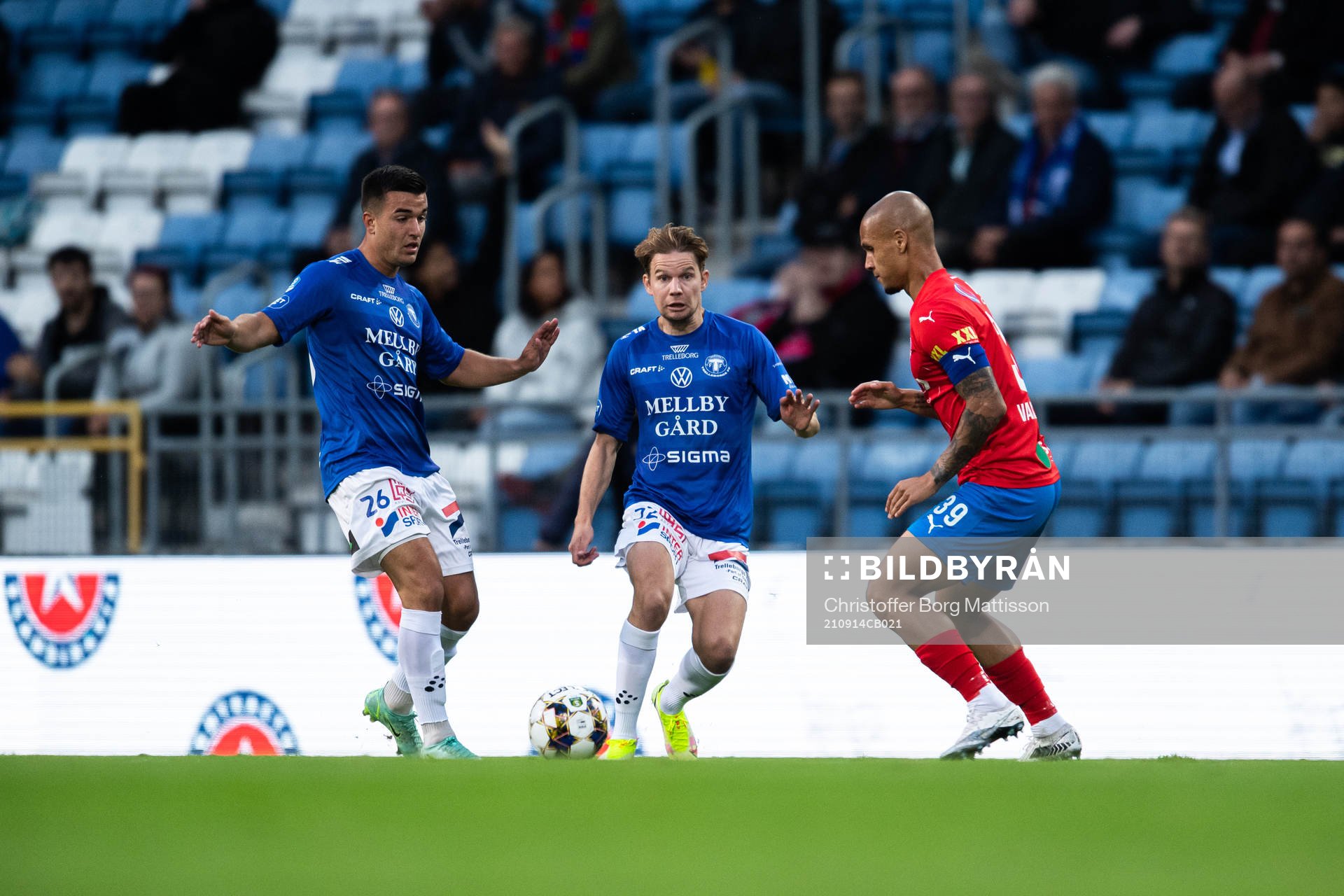 Trelleborgs Haris Brkic och Johan Blomberg mot Helsingborgs