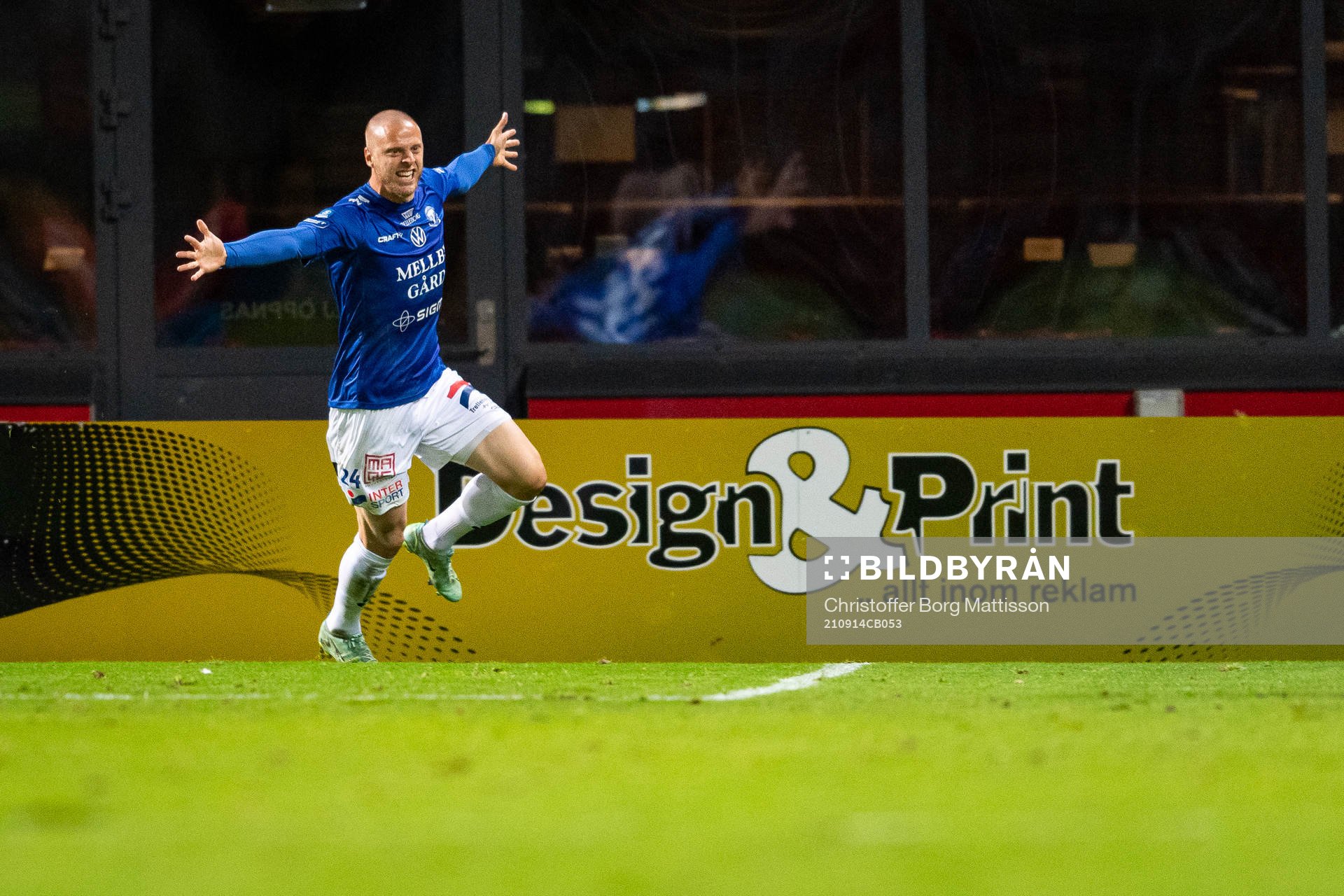 Trelleborgs Mattias Håkansson jublar efter 1-1 under fotbollsmatchen i Superettan mellan Helsingborg och Trelleborg den 14 september 2021 i Helsingborg. 