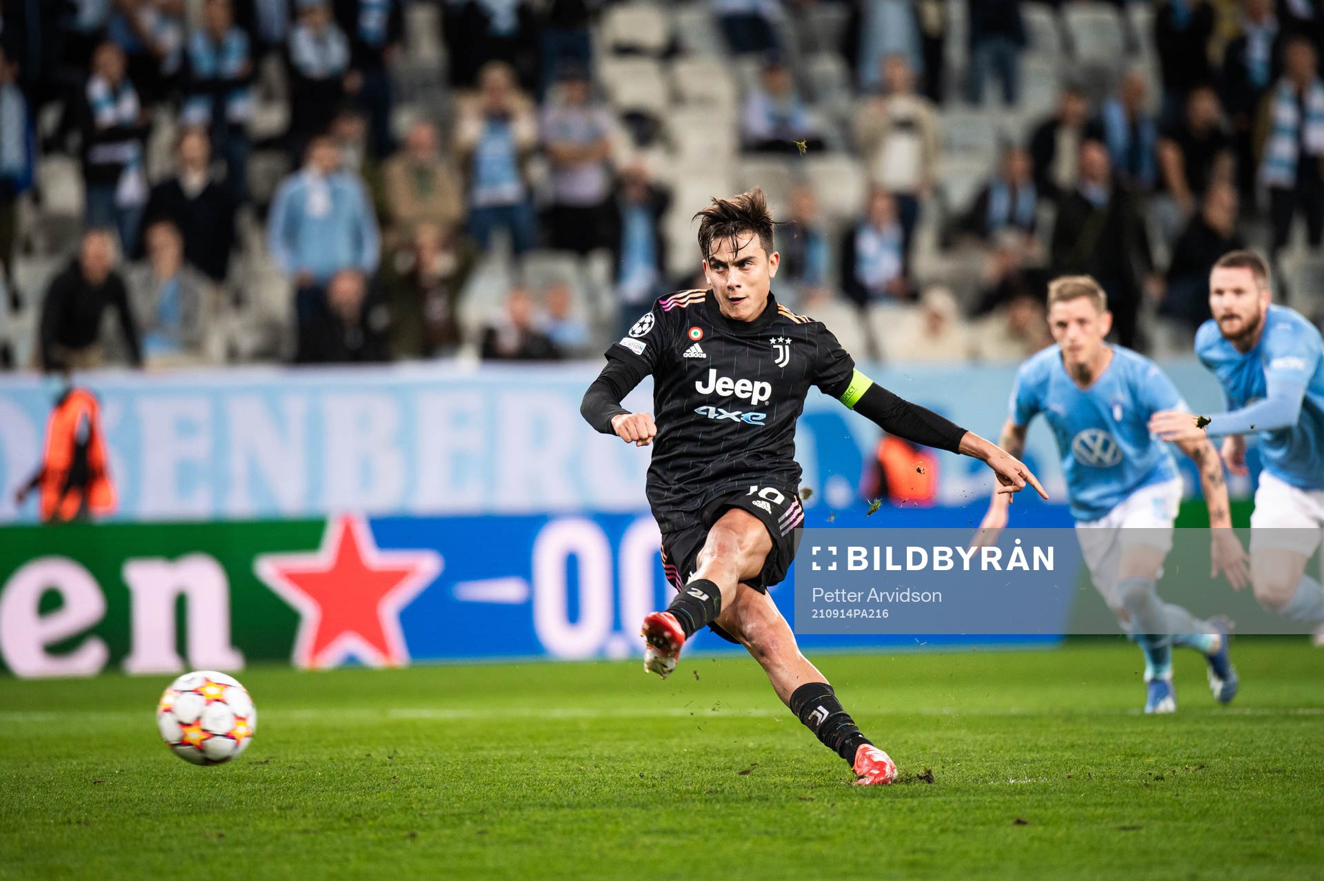 Paulo Dybala of Juventus score the 0-2 goal