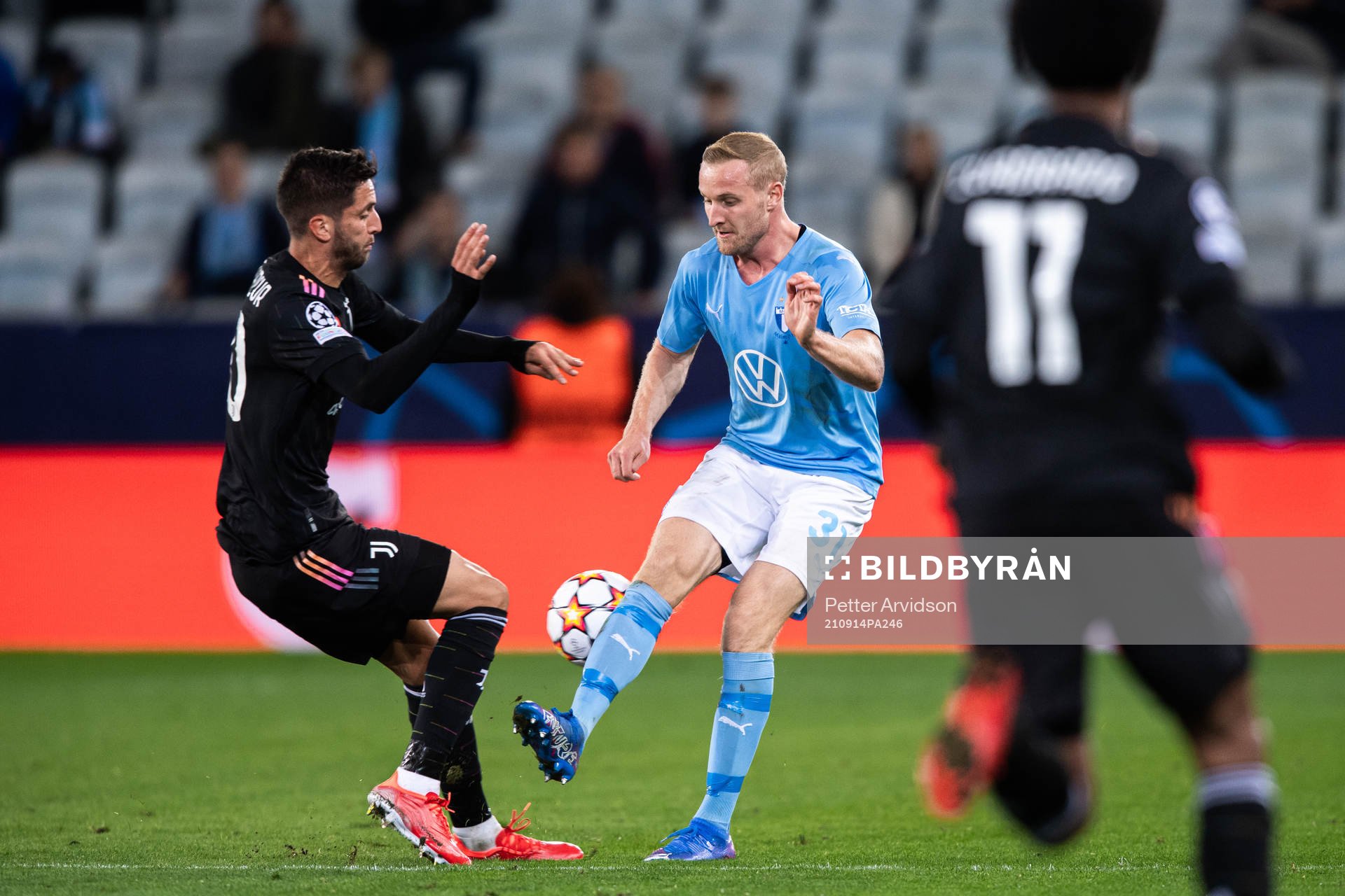 Rodrigo Bentancur of Juventus and Franz Brorsson of Malmö