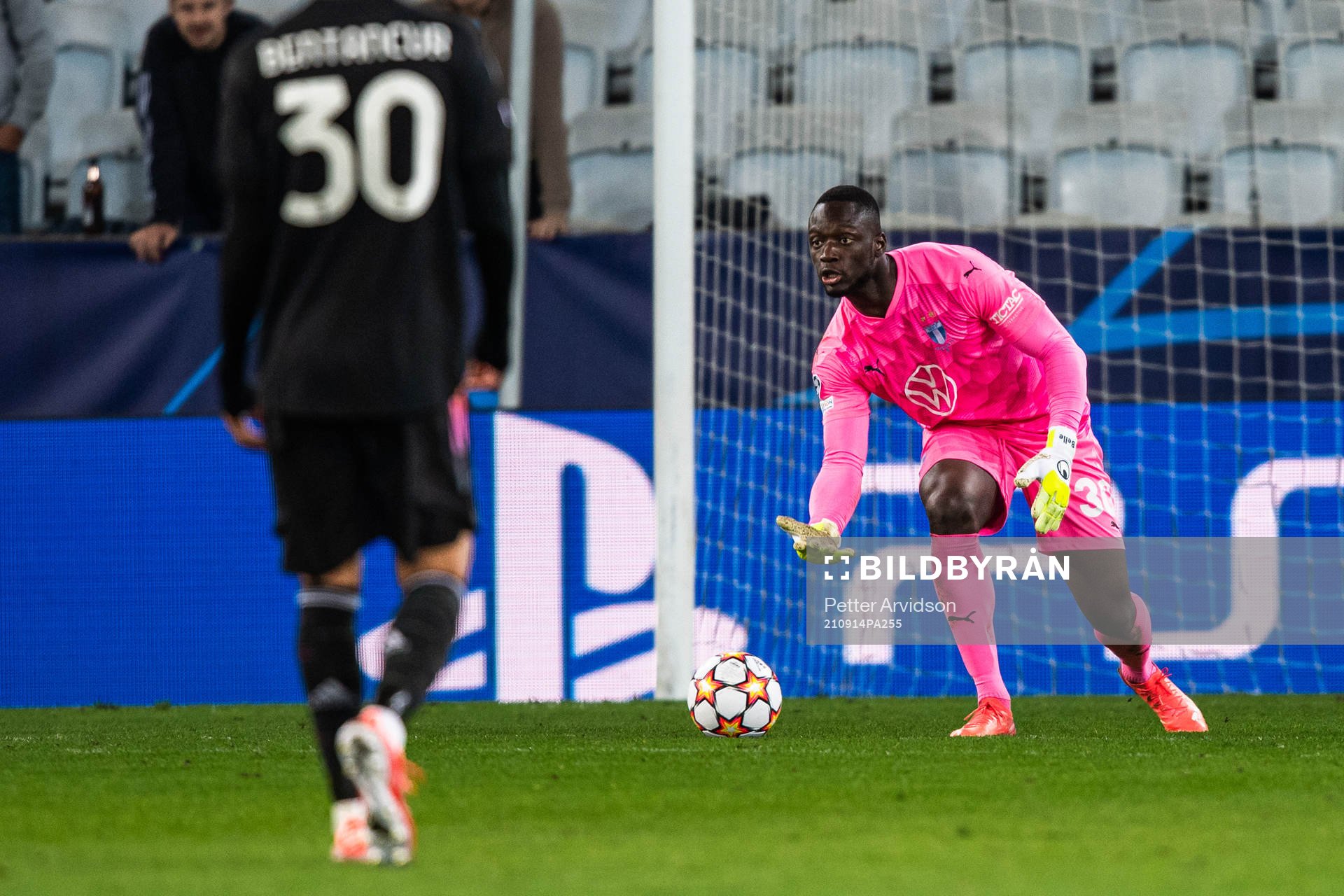 Goalkeeper Ismael Diawara of Malmö FF
