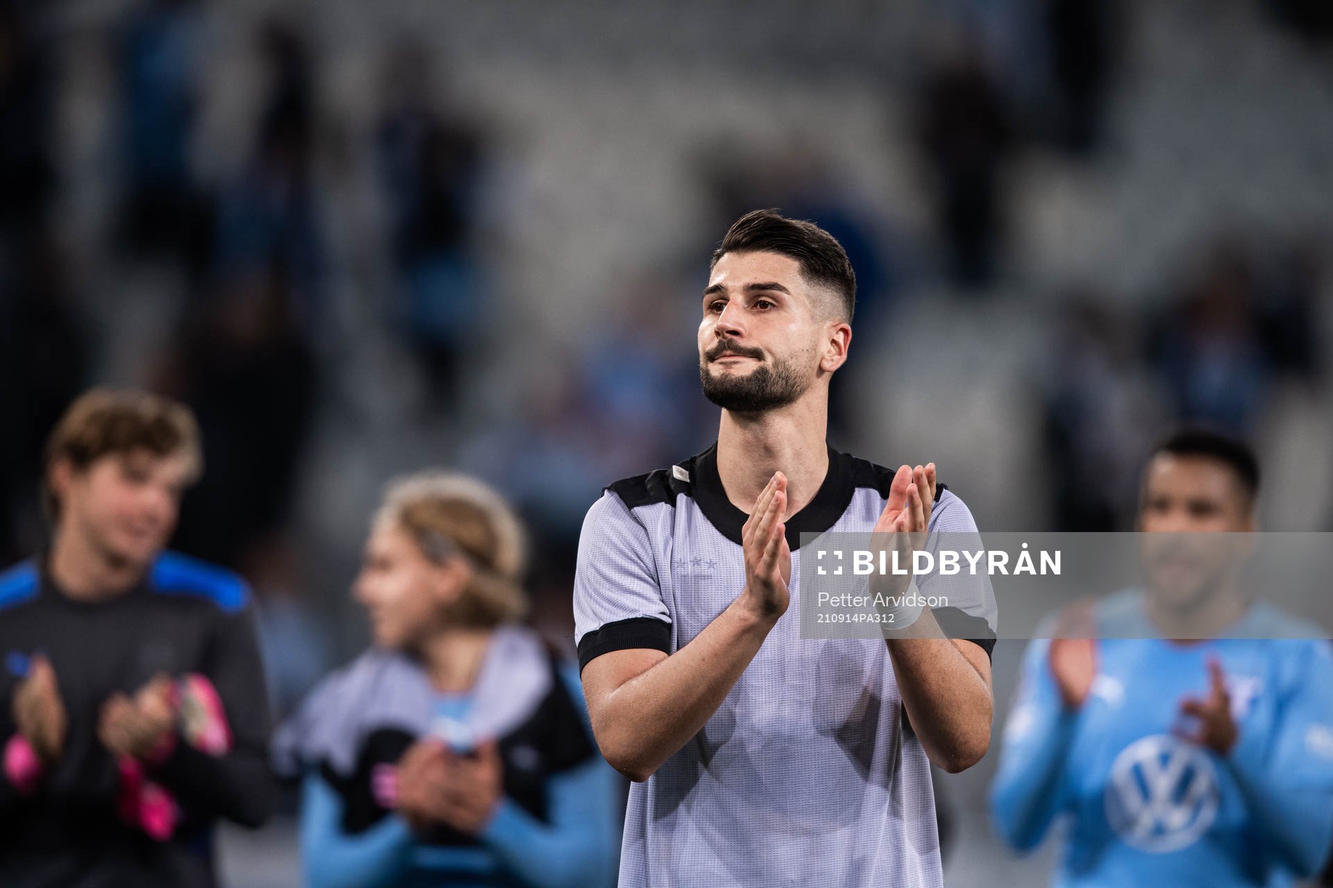 Antonio Colak of Malmö FF looks dejected