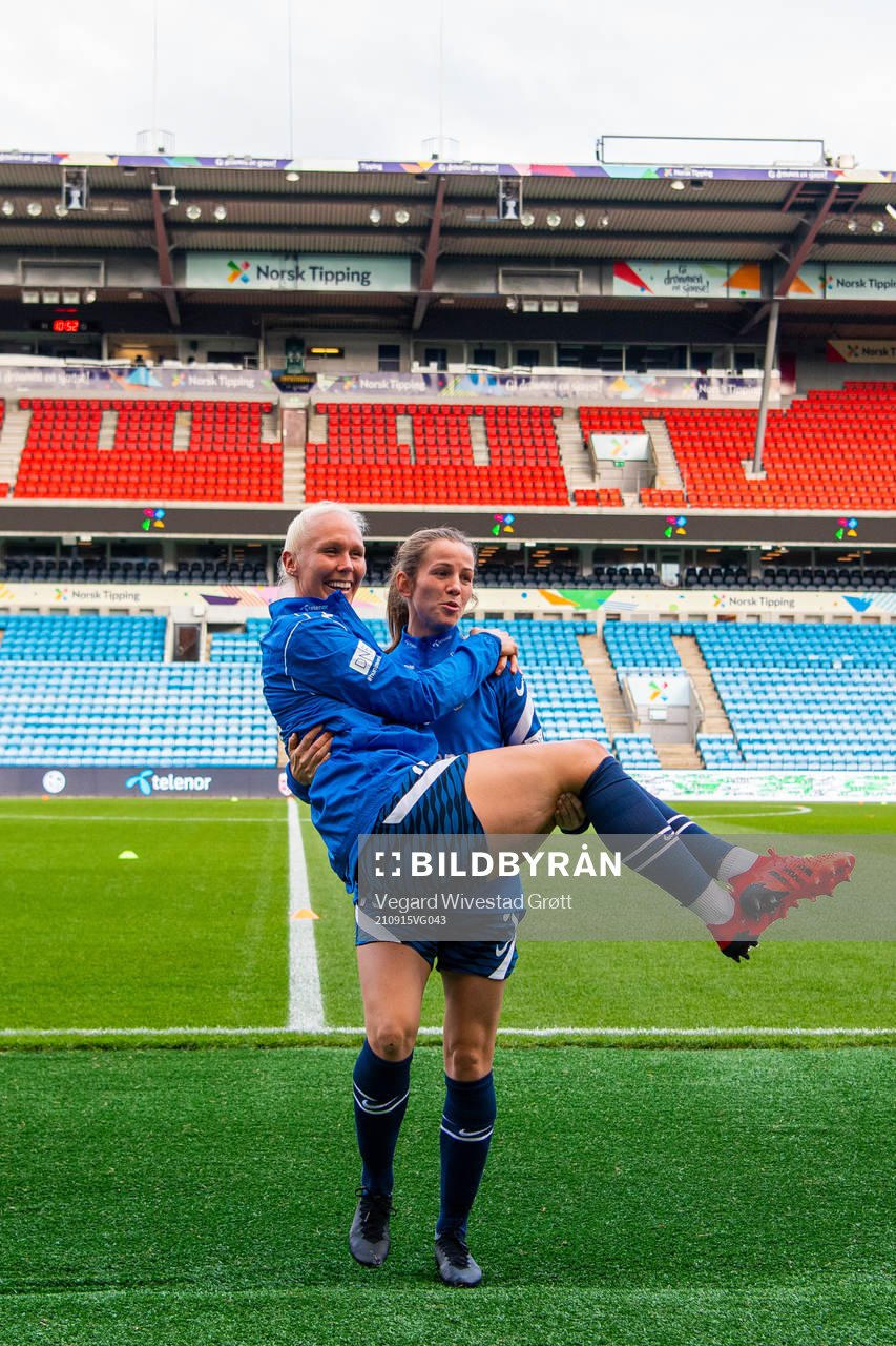 Maria Thorisdottir and Tuva Hansen of the Norwegian women's