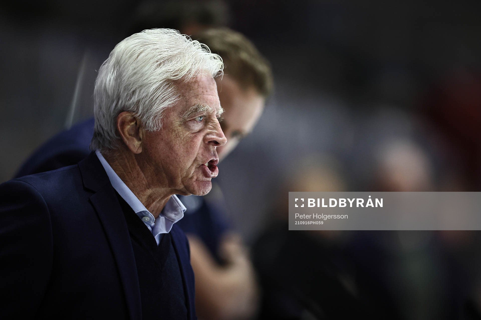 Djurgårdens tränare Barry Smith reagerar