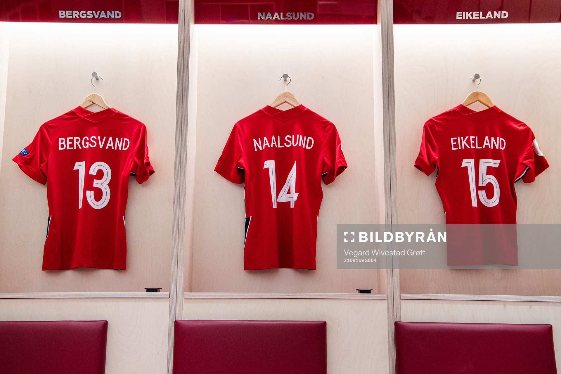 The kits of Guro Bergsvand, Lisa Fjeldstad Naalsund and