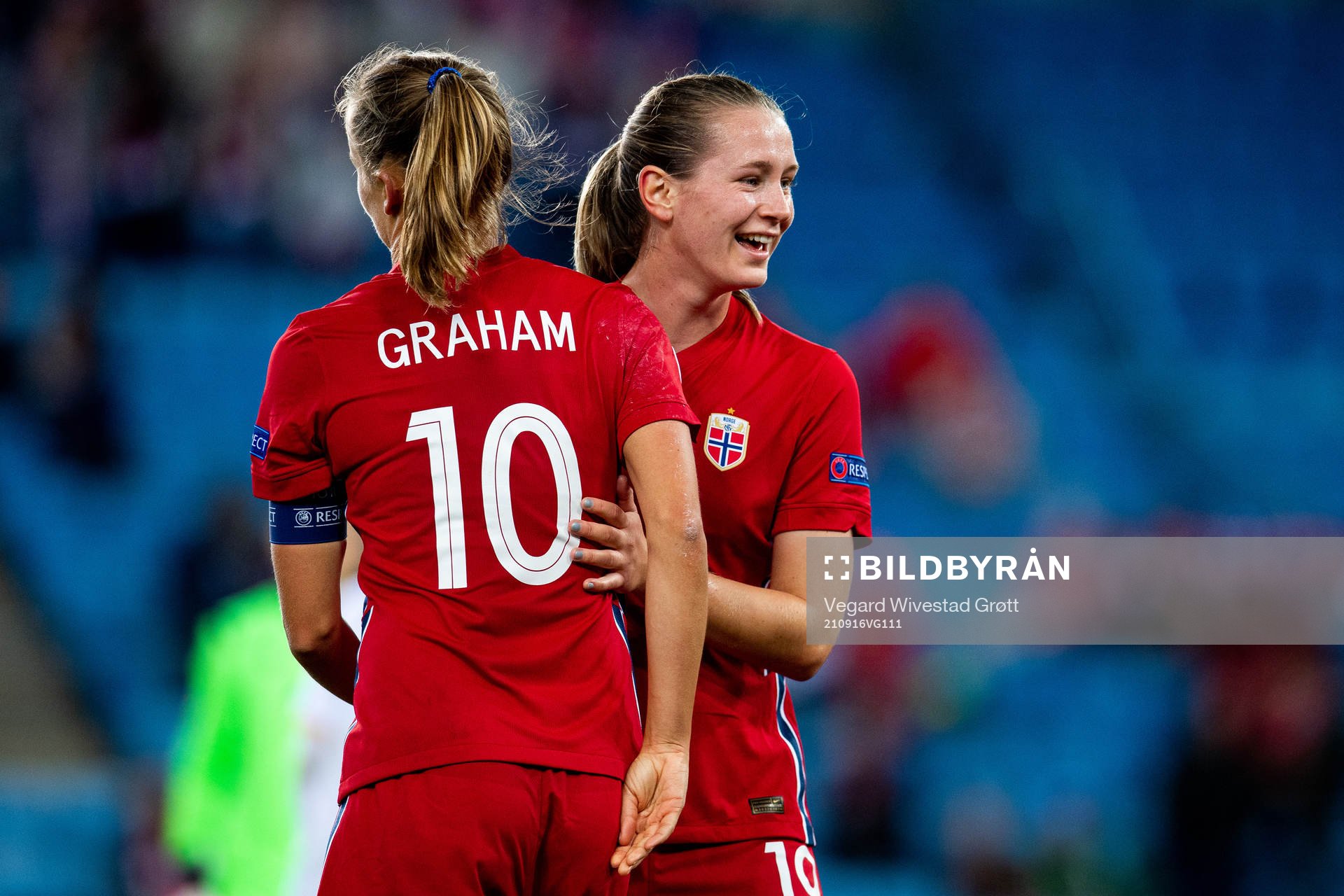 Caroline Graham Hansen and Elisabeth Terland of Norway