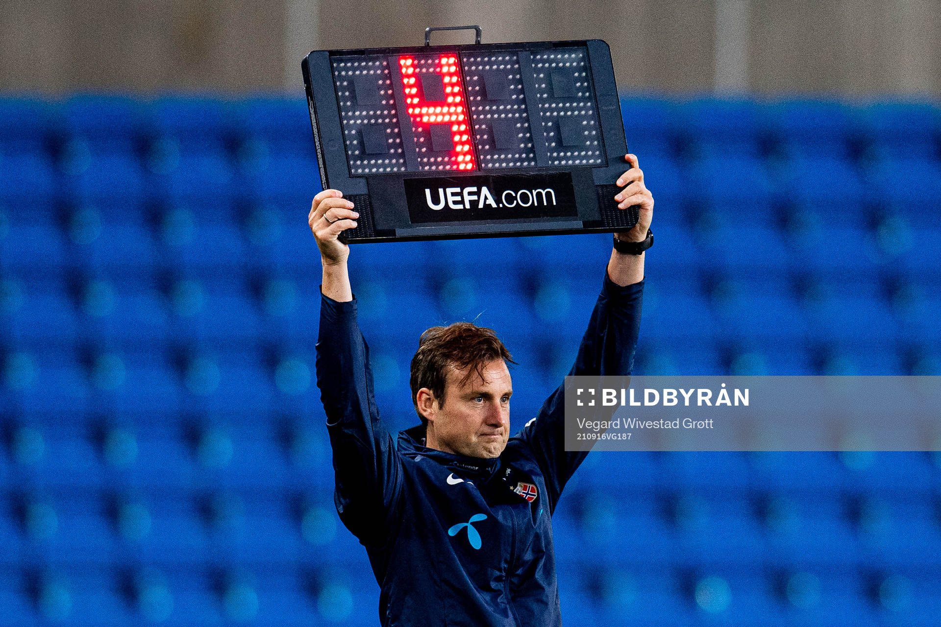 Roger Eskeland, goalkeeper coach of Norway, holds up a