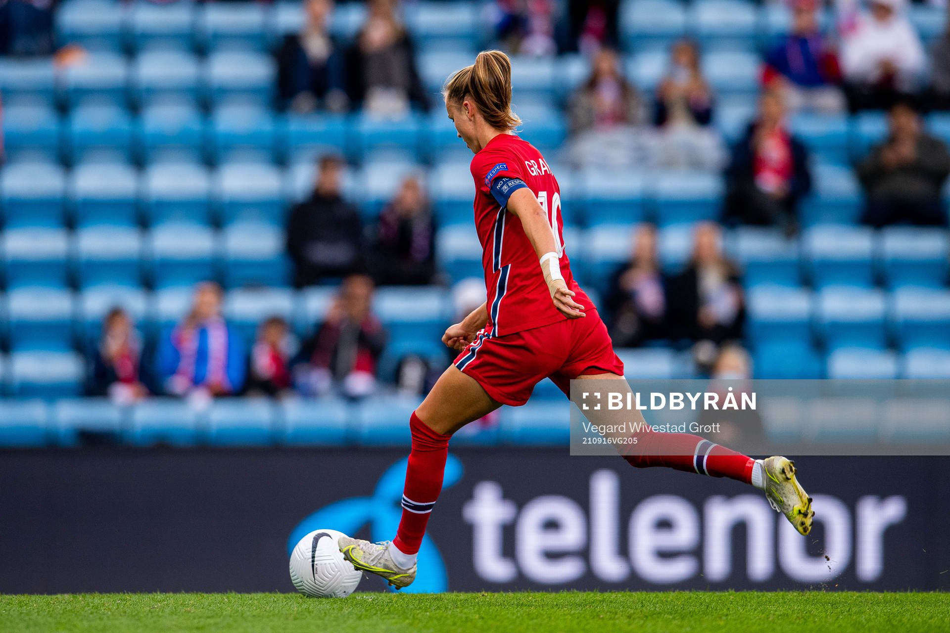 Caroline Graham Hansen of Norway scores the 2-0 goal with a