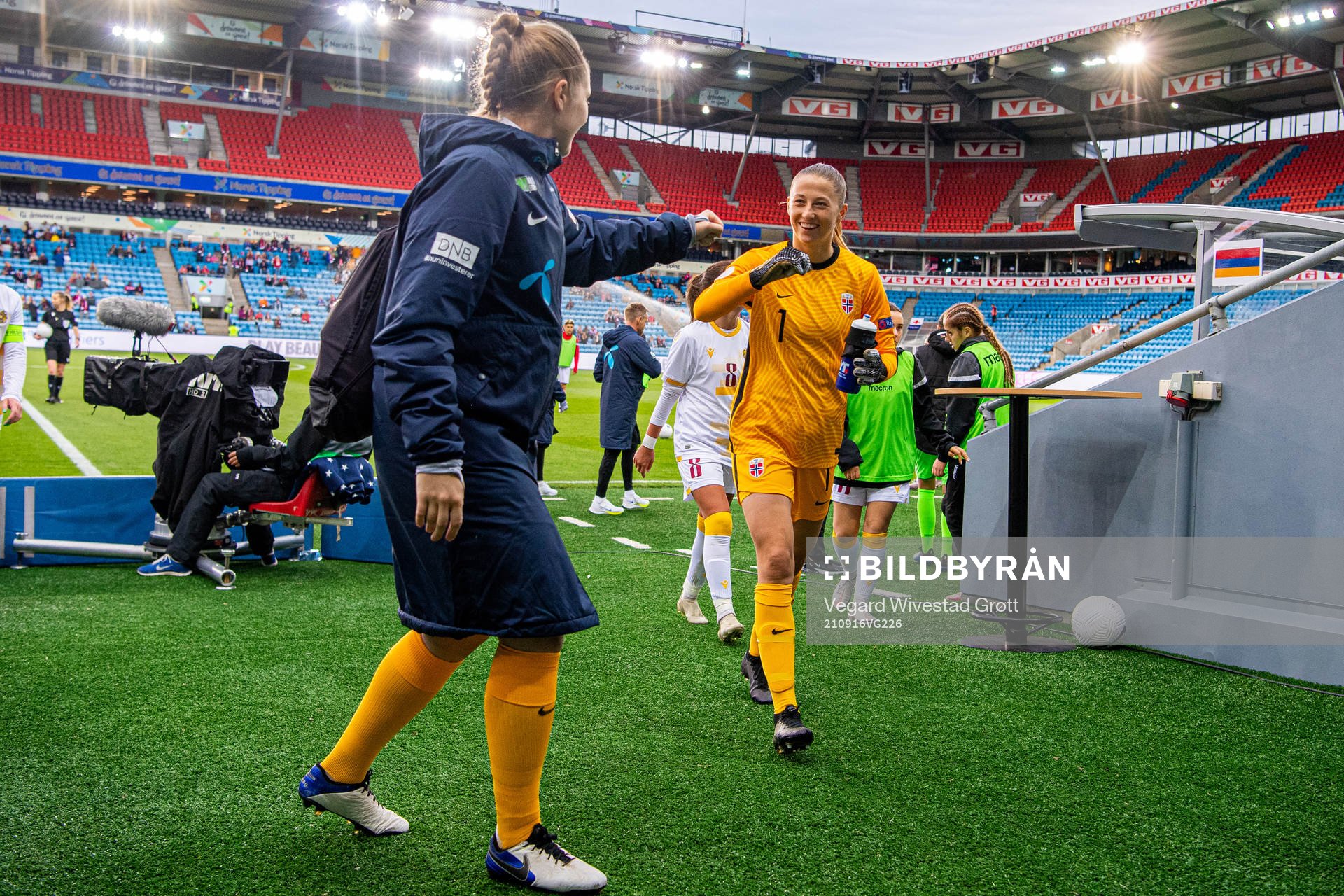Goalkeepers Aurora Mikalsen and Cecilie Fiskerstrand of