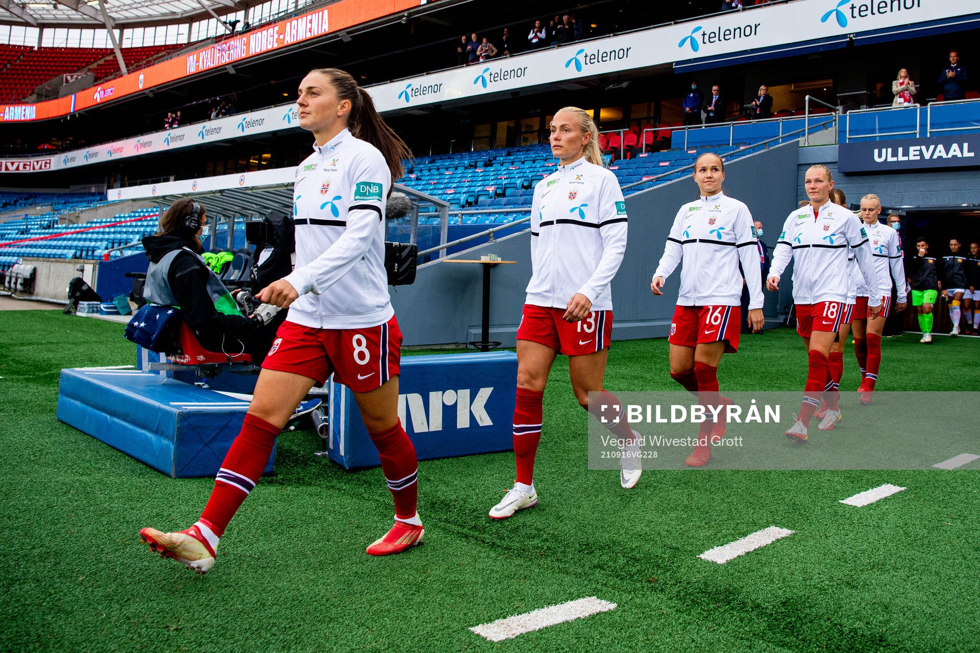 Vilde Bøe Risa, Guro Bergsvand, Guro Reiten and Frida