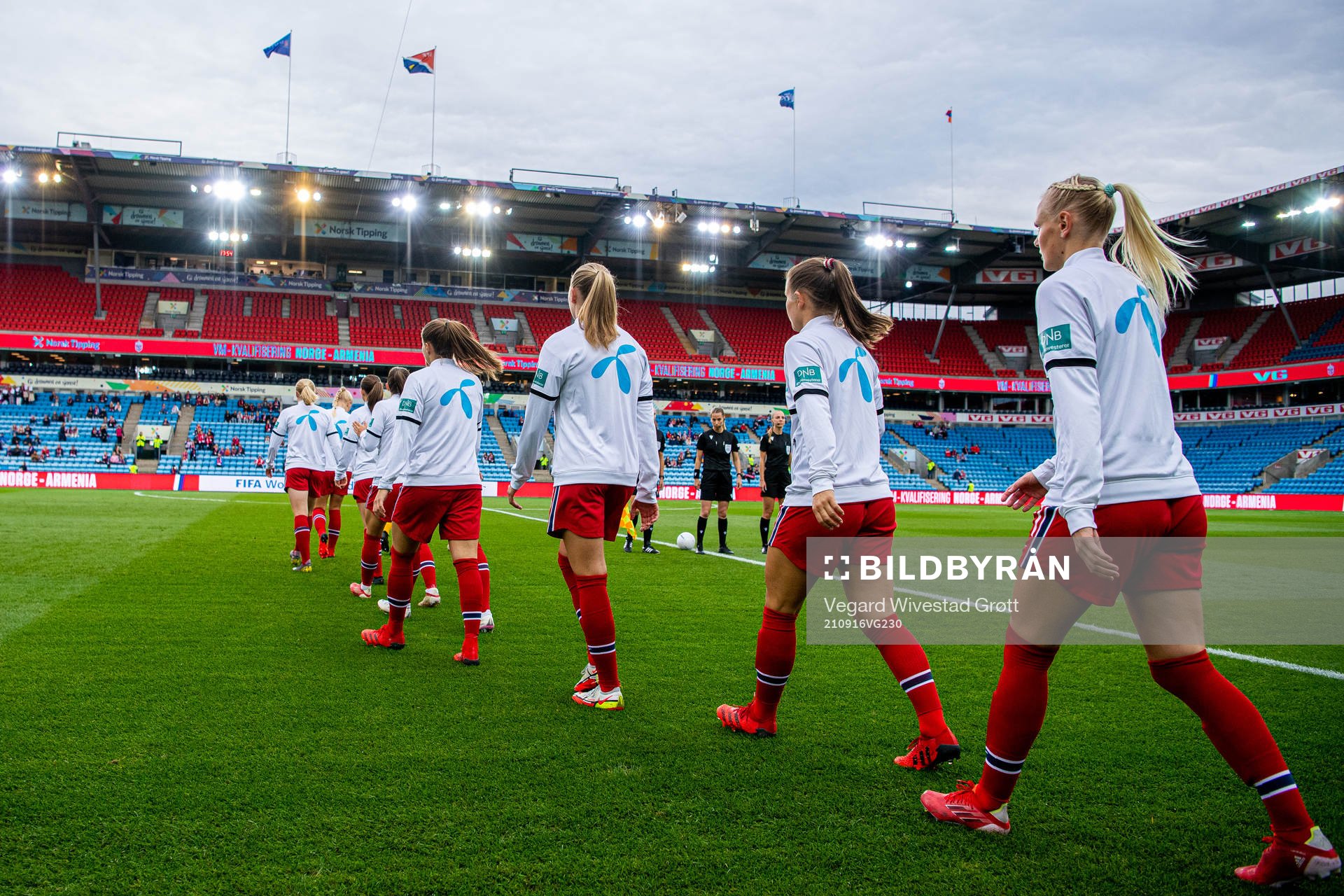 Emilie Bosshard Haavi and Karina Sævik of Norway enter the