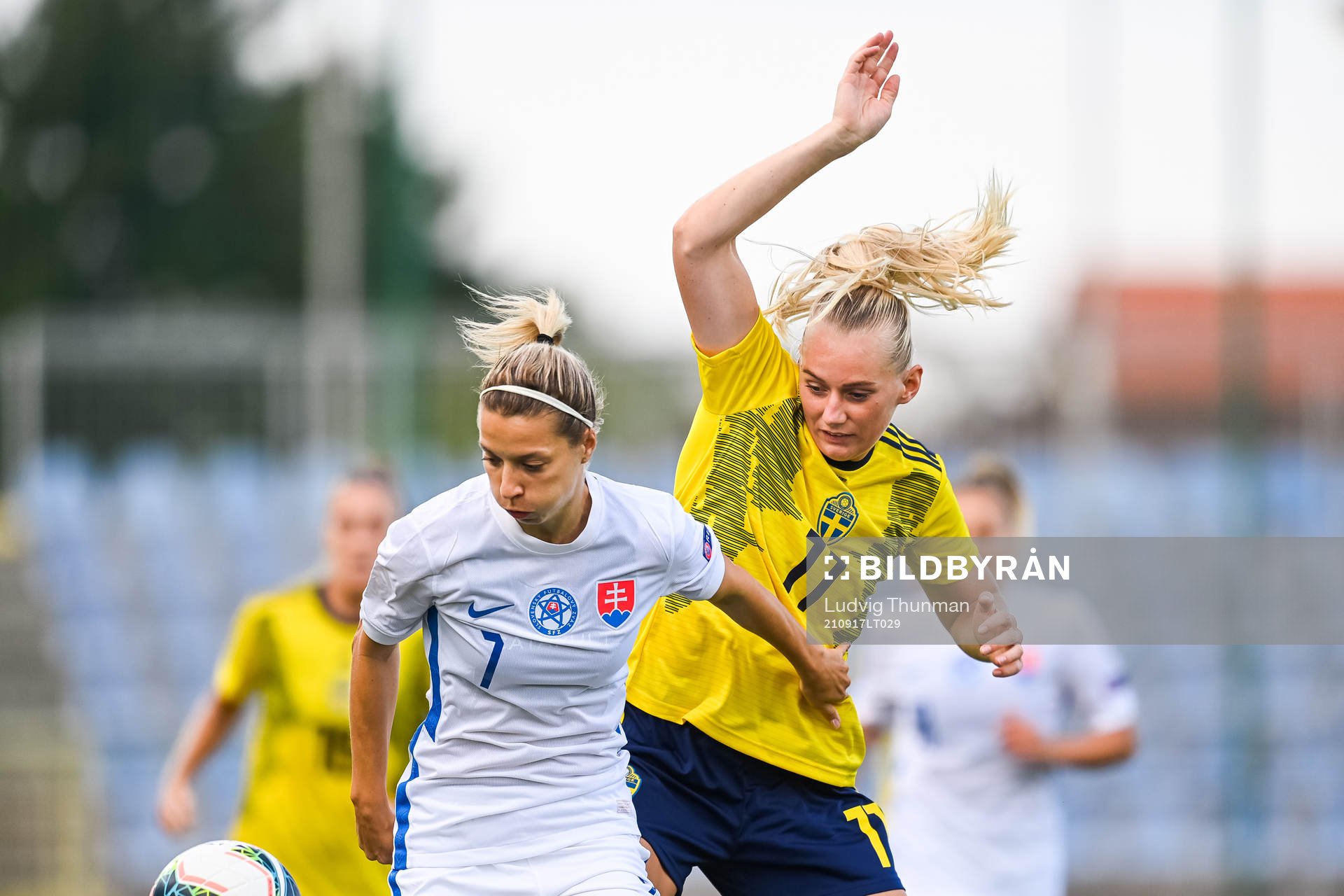Patricia Fischerova of Slovakia and Stina Blackstenius of