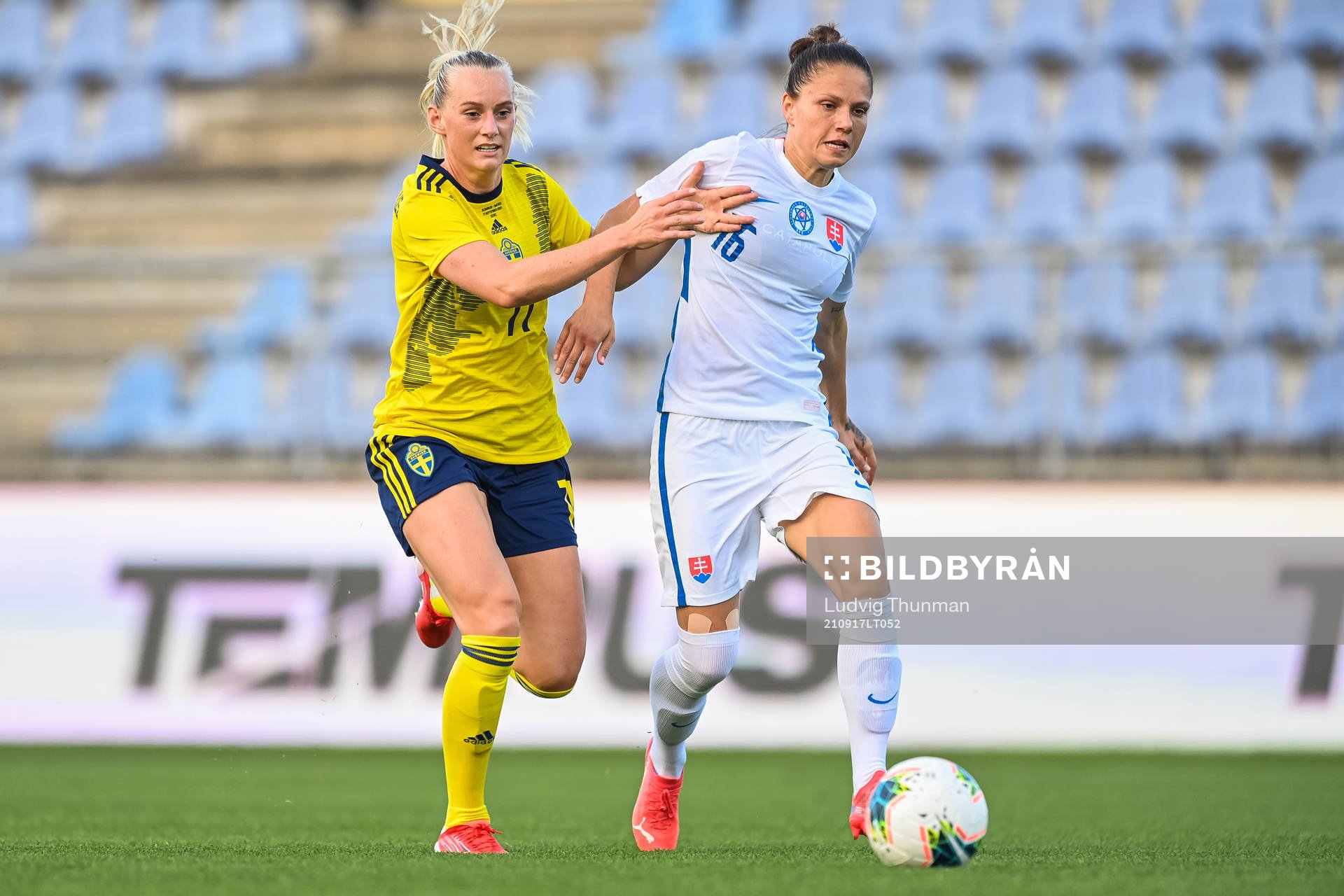 Stina Blackstenius of Sweden and Diana Bartovicova of