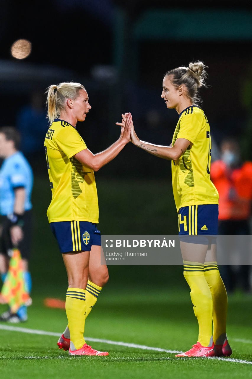 Jonna Andersson is substituted off for Nathalie Björn of