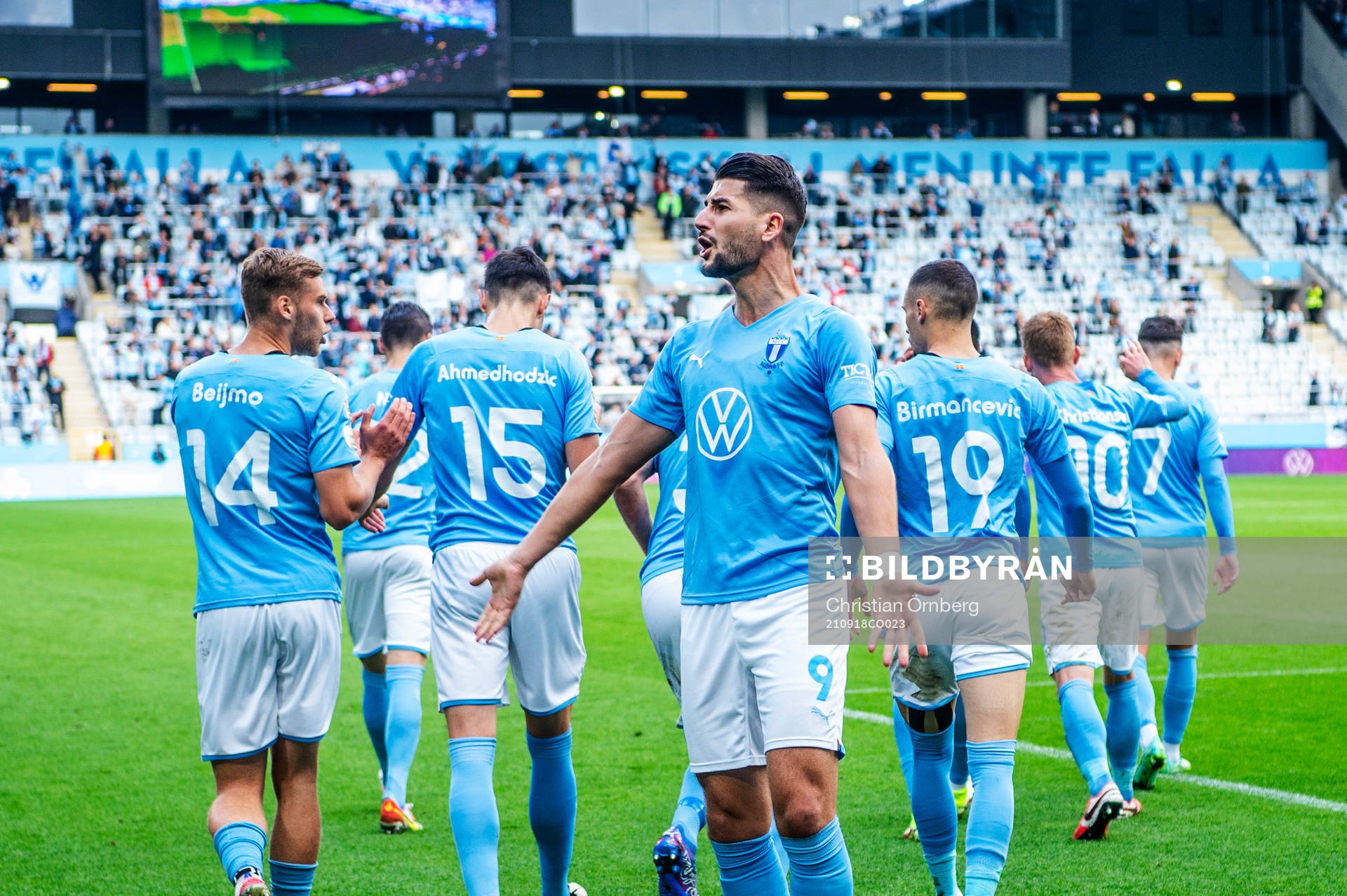 Malmö FFs Antonio Colak jublar med lagkamraterna