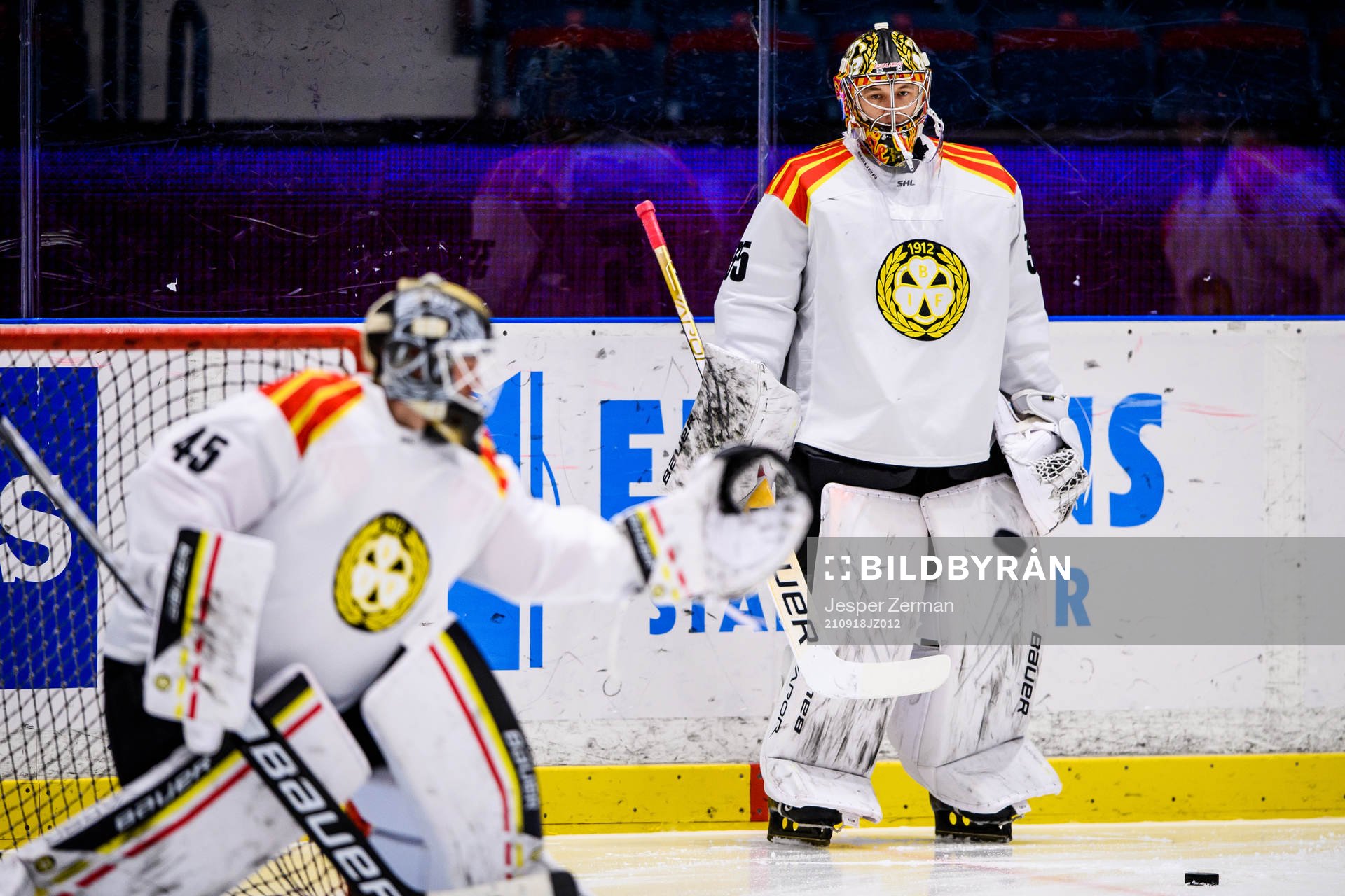 Brynäs målvakt Viktor Andrén och målvakt Veini
