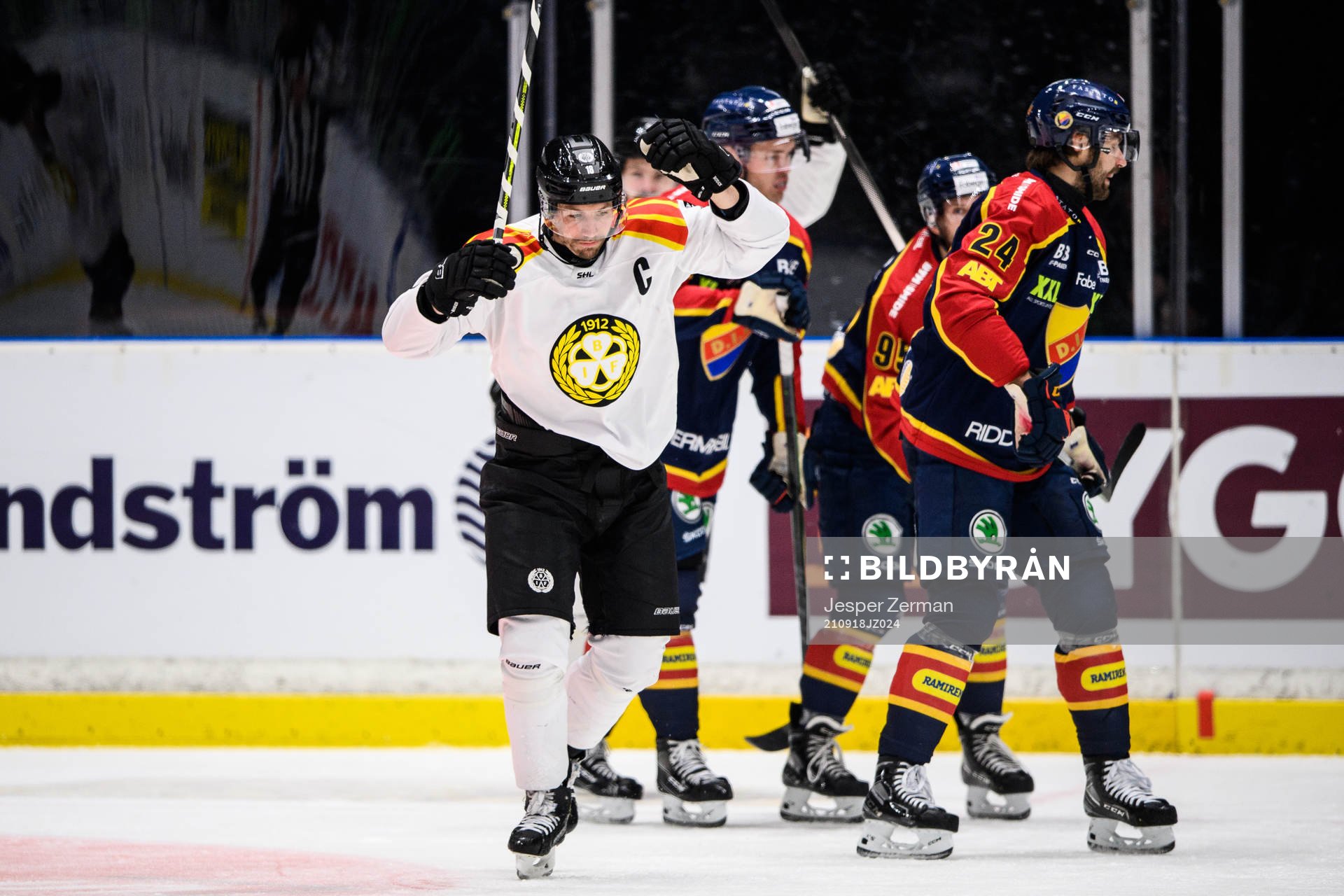 Brynäs Anton Rödin jublar