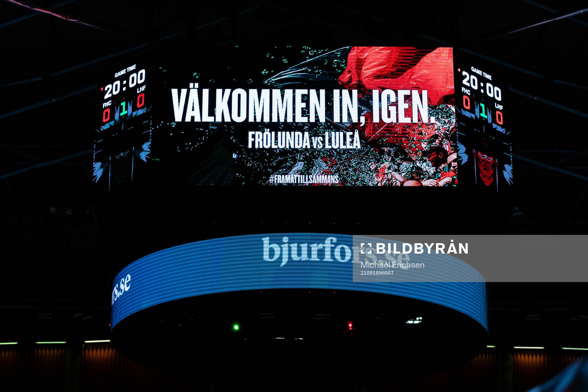 Jumbotronen i Scandinavium innan ishockeymatchen i SHL
