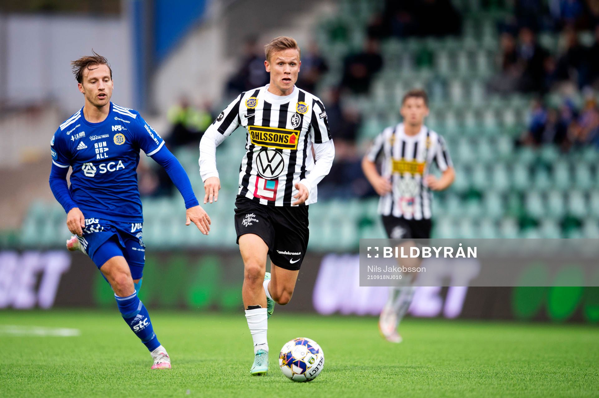 Sundsvalls Daniel Stensson och Landskronas Oscar Petersson