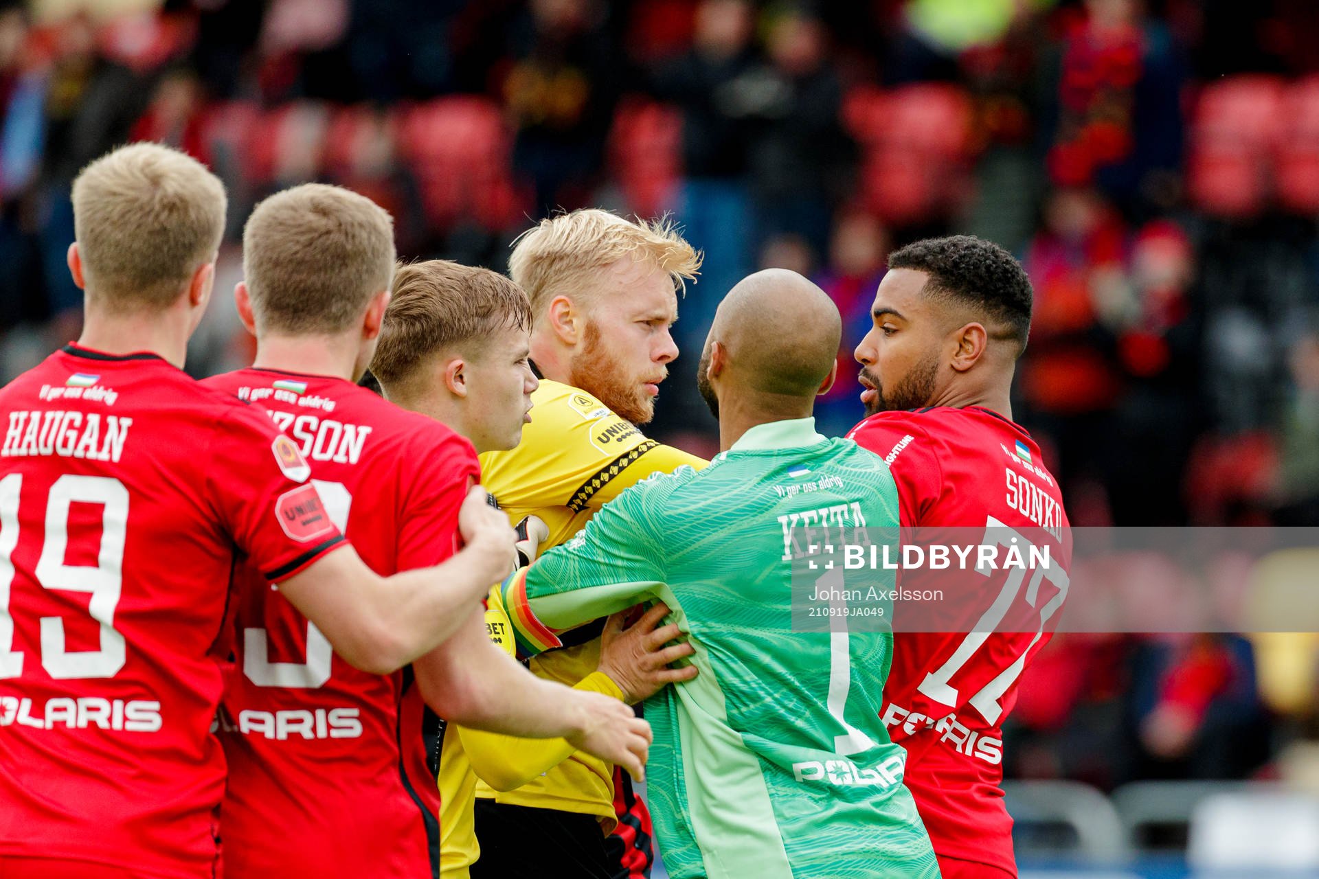 Elfsborgs Sveinn Aron Gudjohnsen i sispyt med Östersunds