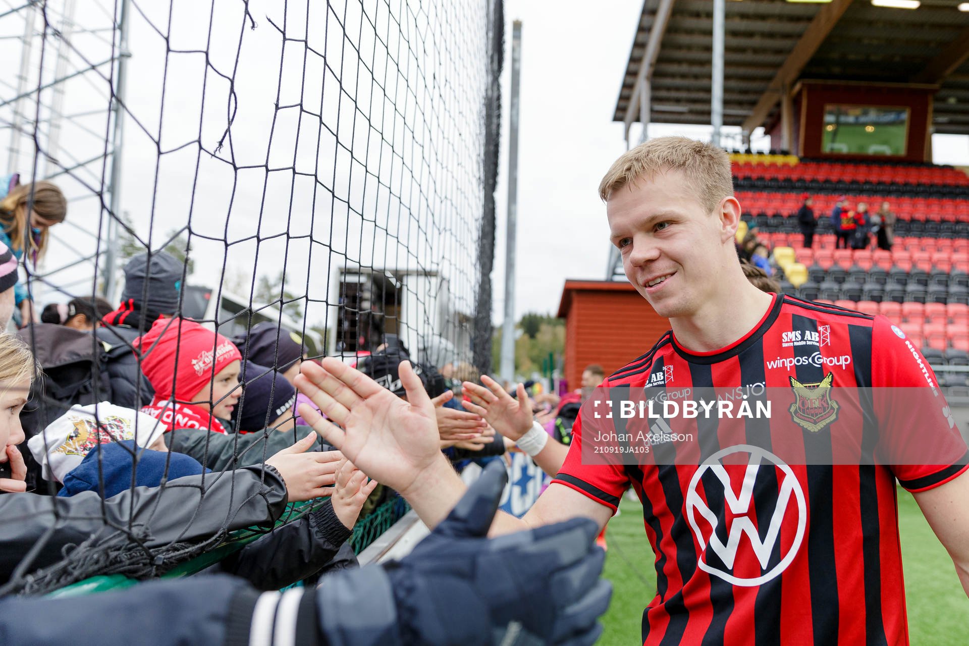 Östersunds Eirik Haugan jublar med publikwnunder