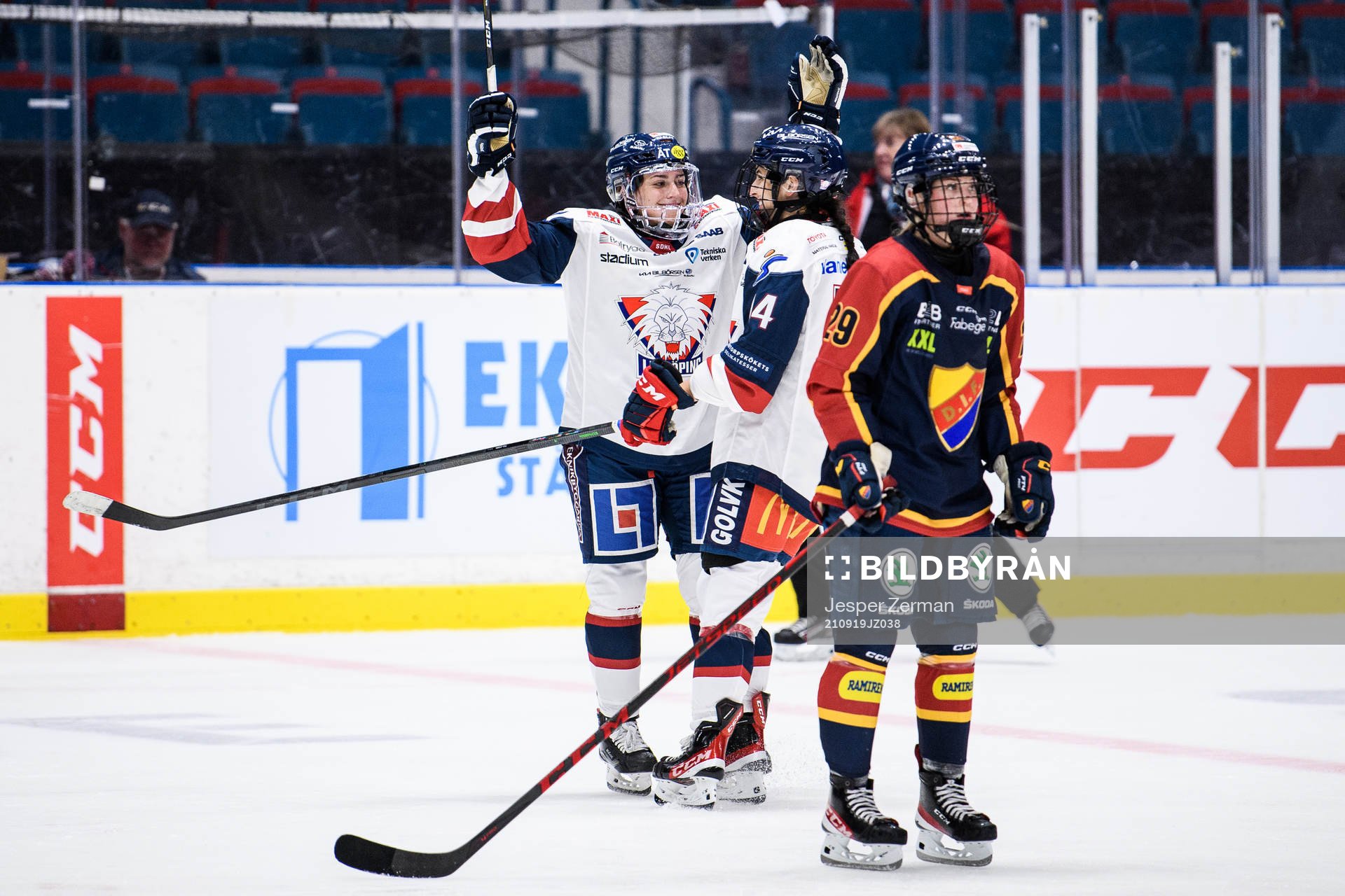 Linköpings Olivia Zafuto jublar