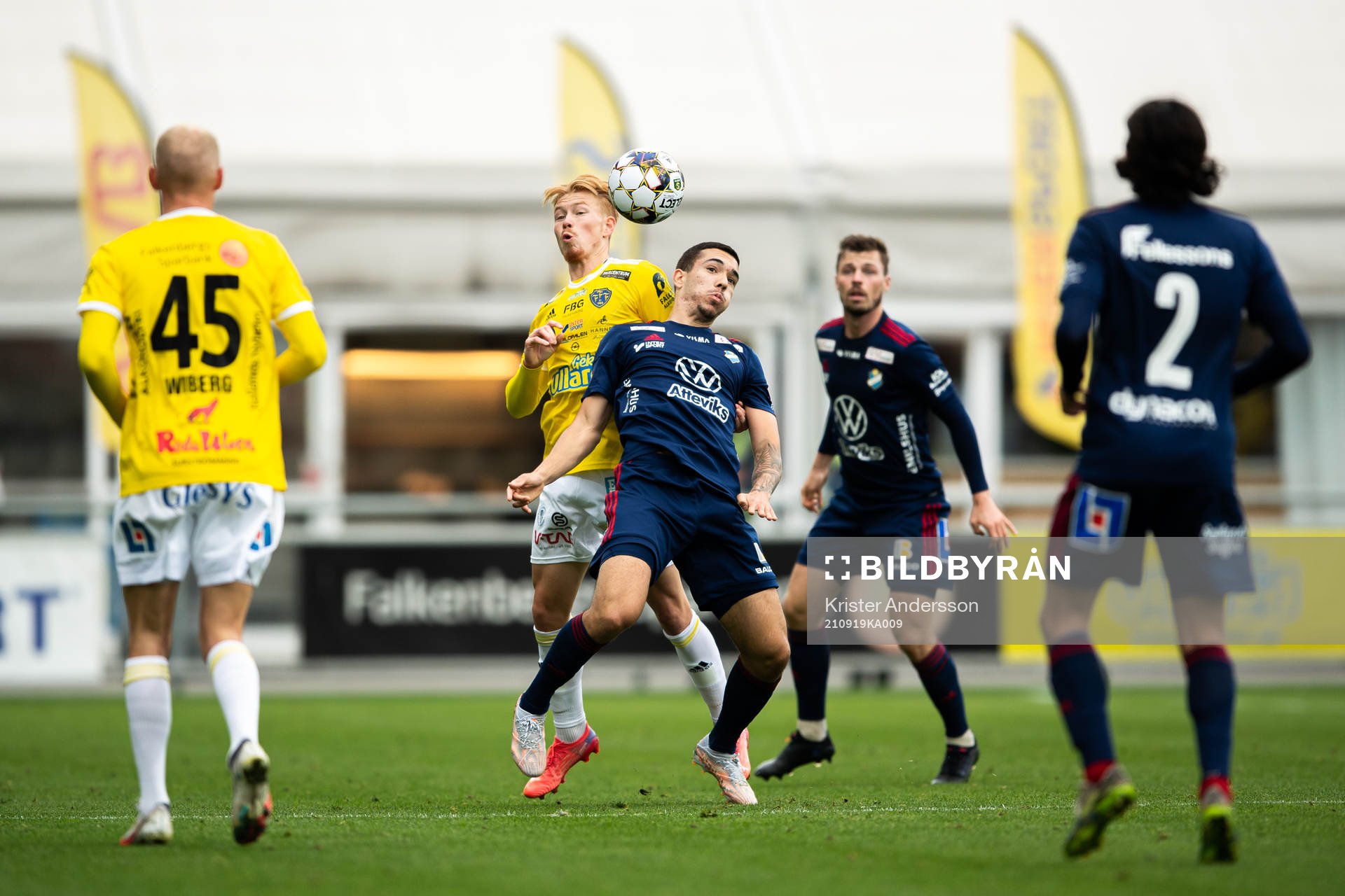 Falkenbergs Linus Borgström och Östers Lucas Lima