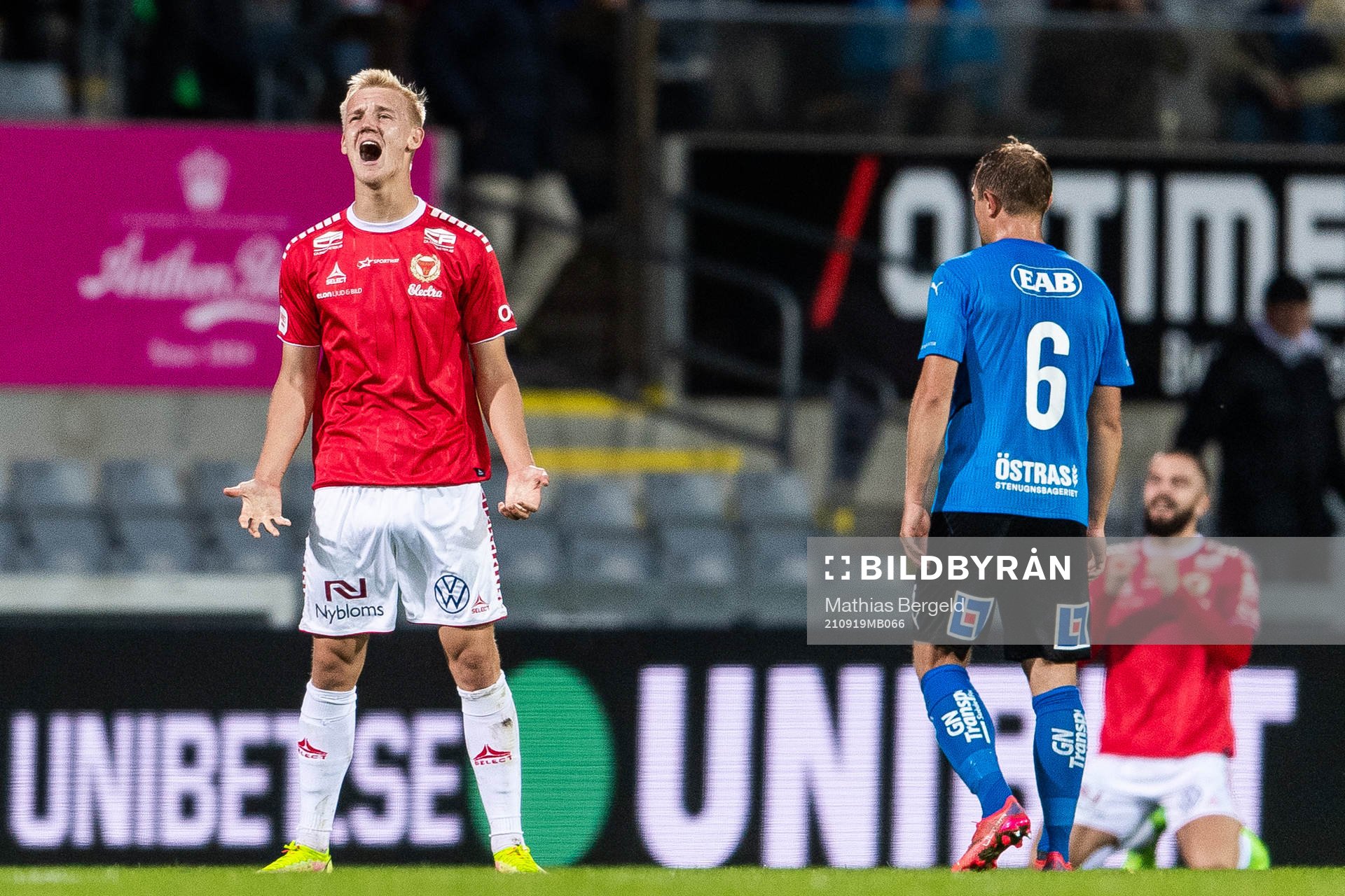 Kalmars Carl Gustafsson jublar på slutsignalen