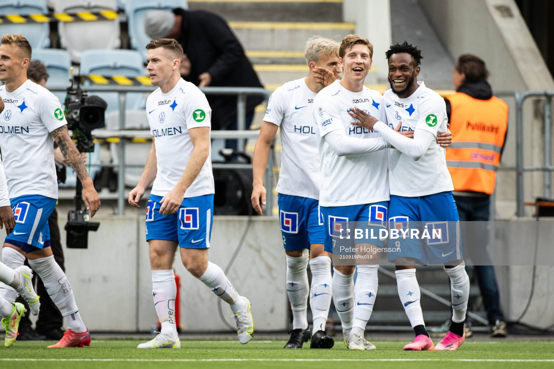 IFK Norrköpings Samuel Adegbenro jublar