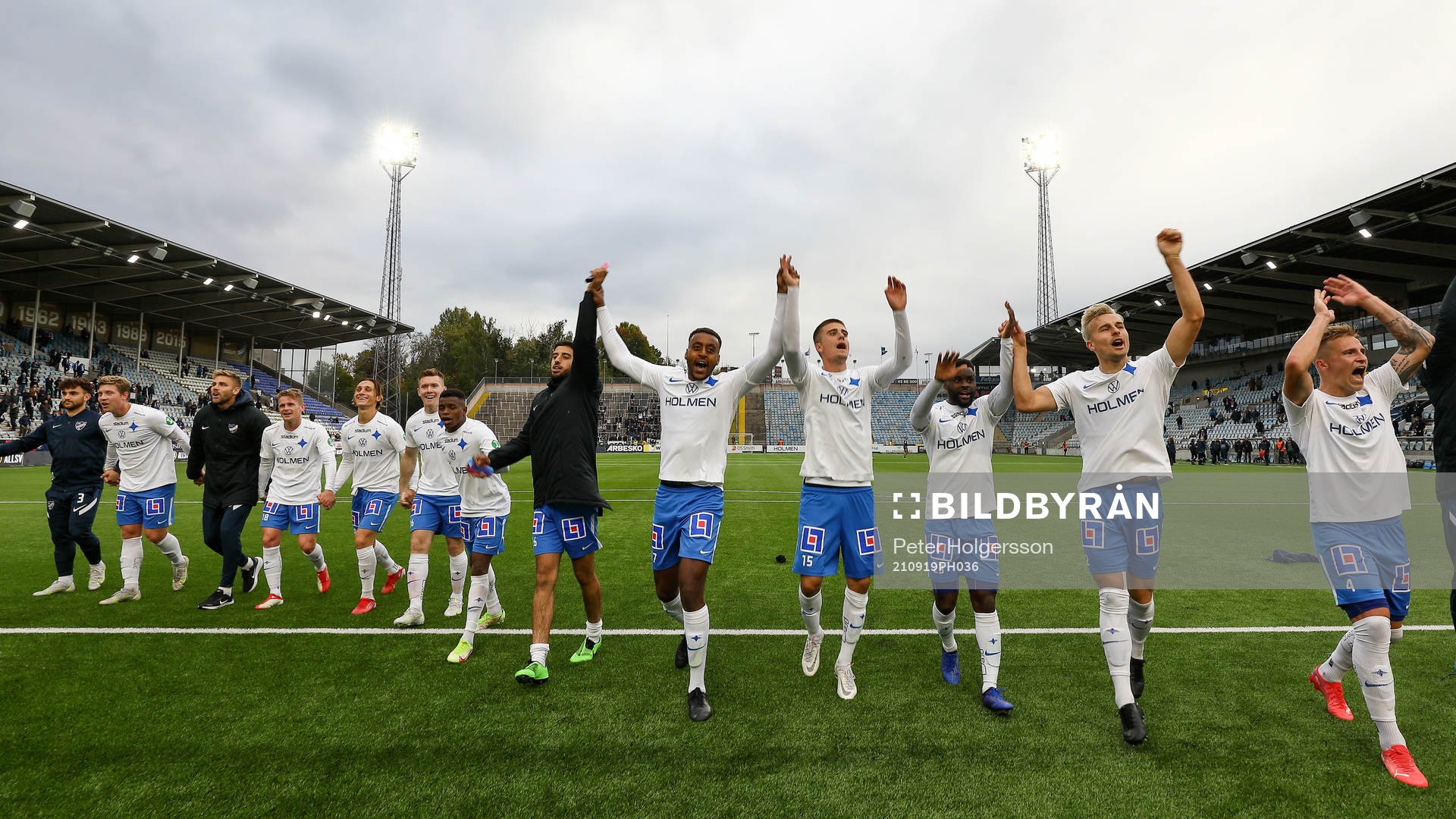 IFK Norrköpings spelare jublar