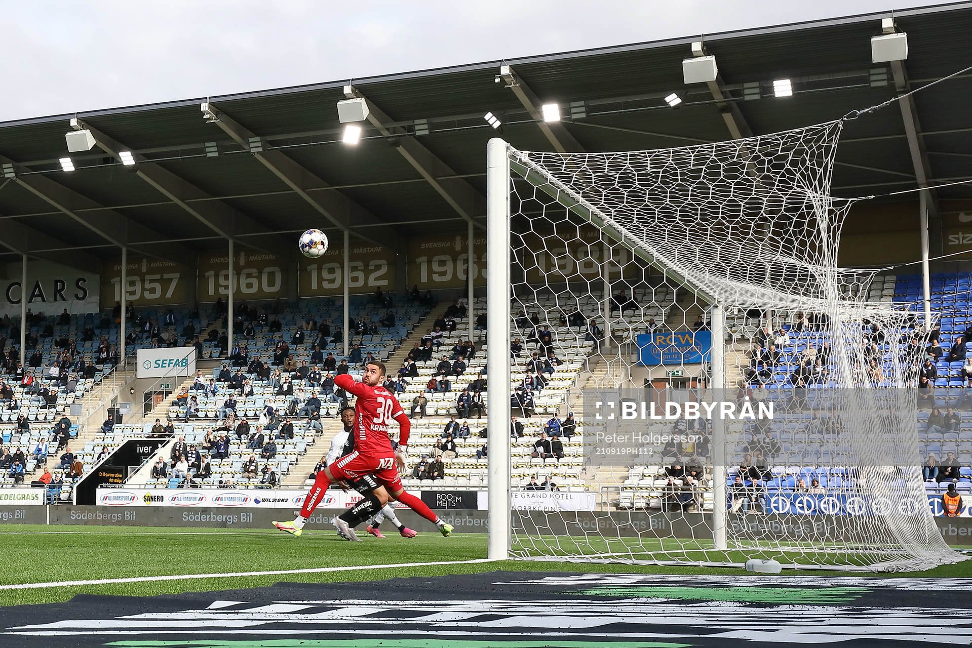 Självmål av Örebro