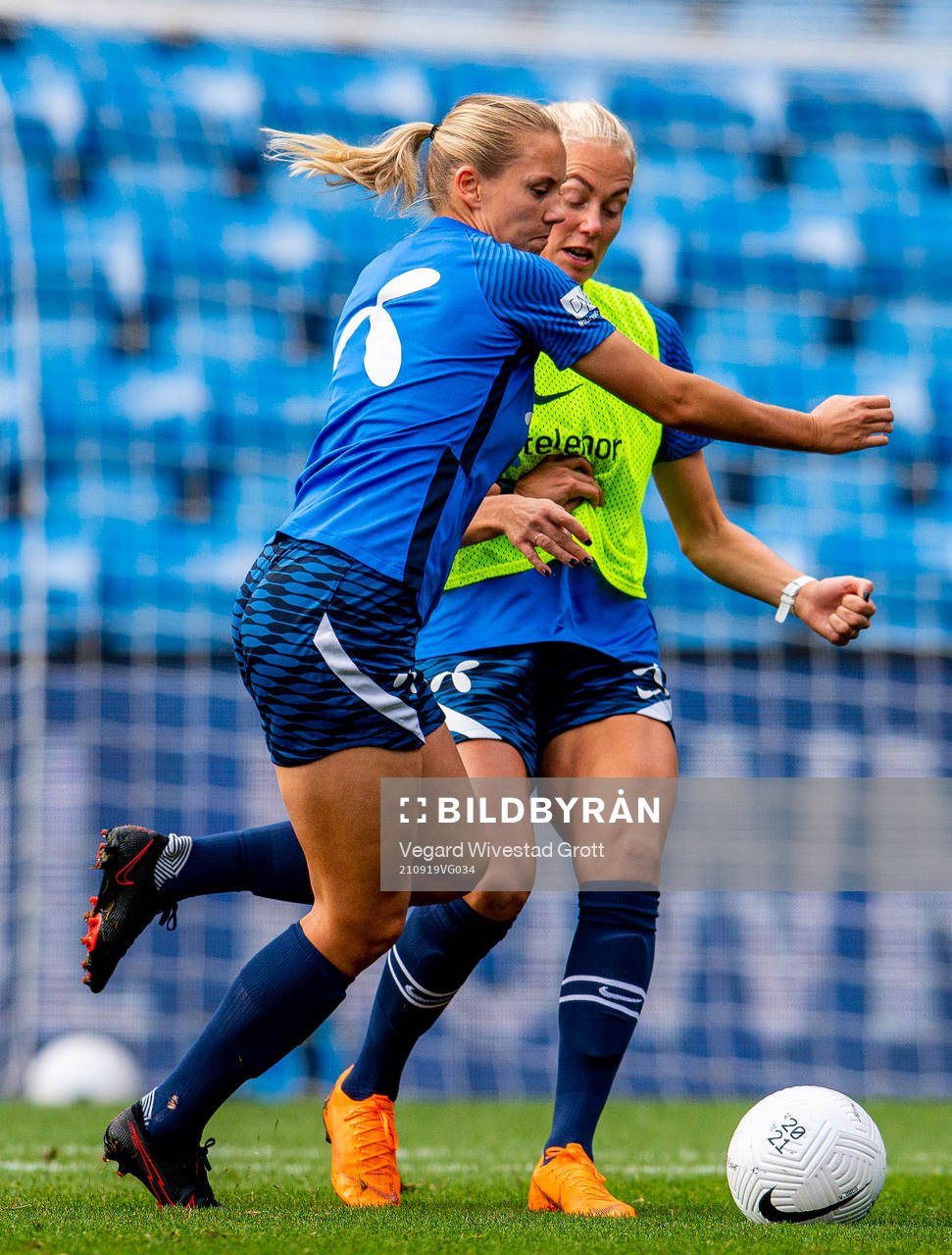 Lisa Fjeldstad Naalsund and Guro Bergsvand of the Norwegian