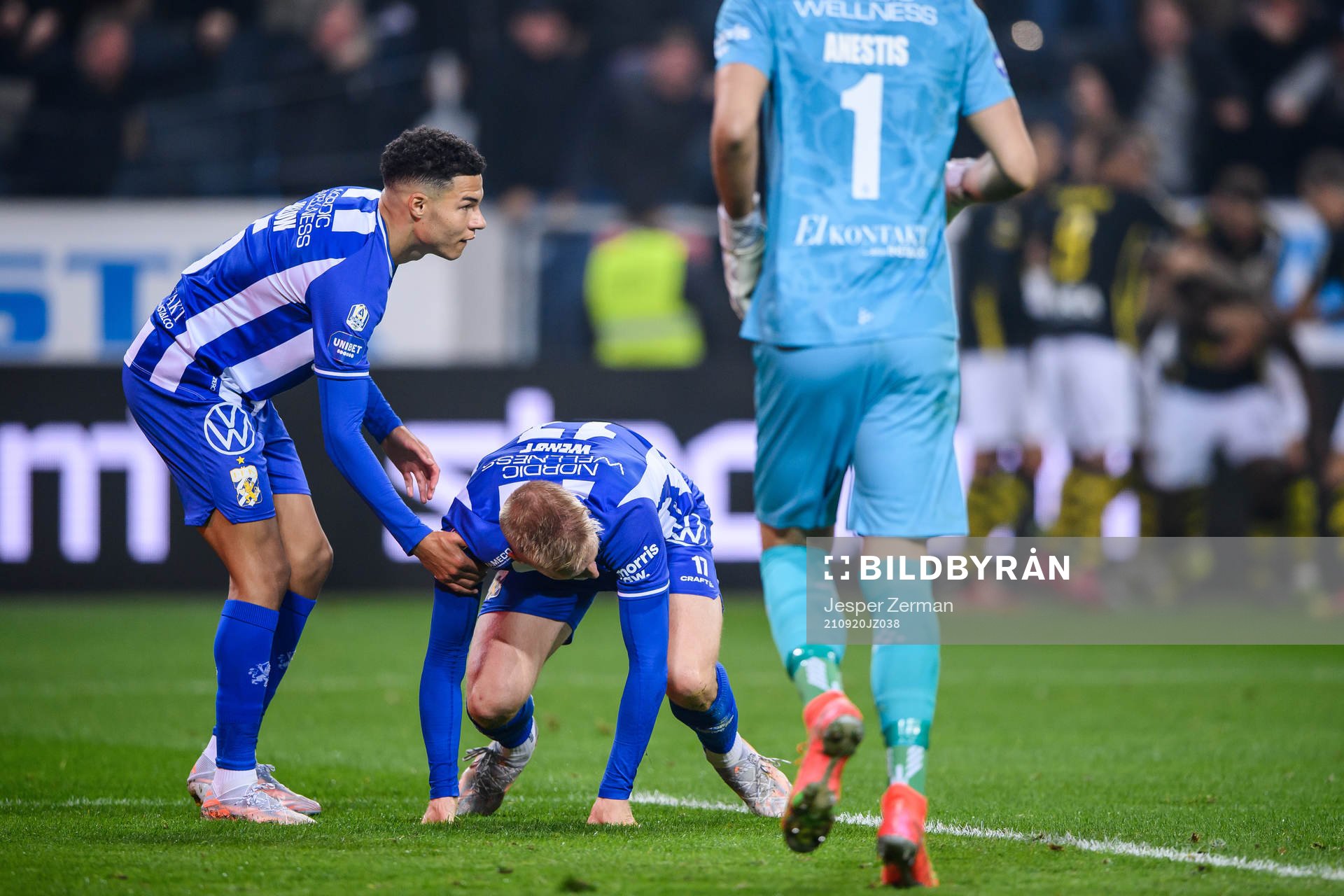 IFK Göteborgs Alexander Jallow och Oscar Wendt deppar