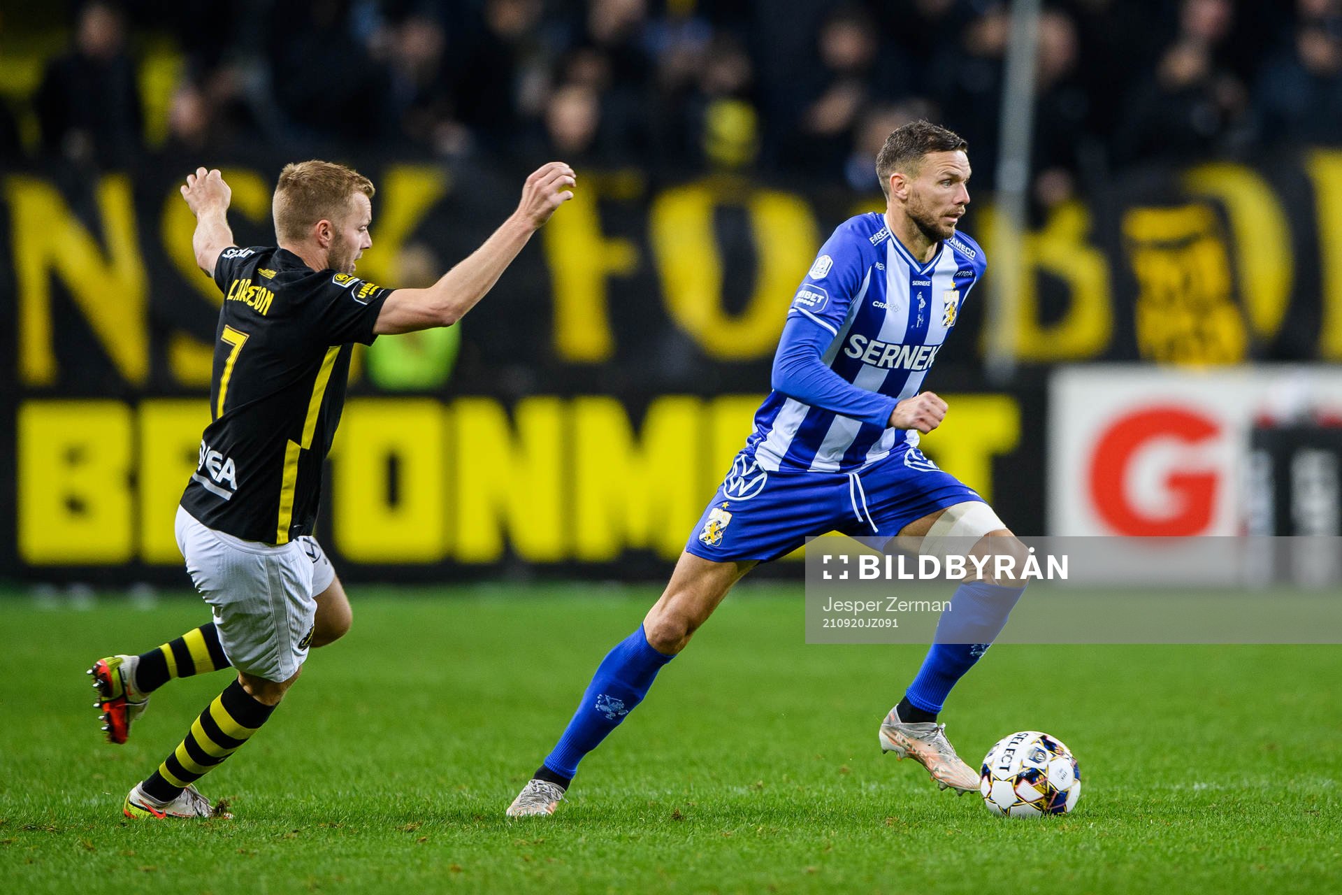 s Sebastian Larsson och IFK Göteborgs Marcus Berg