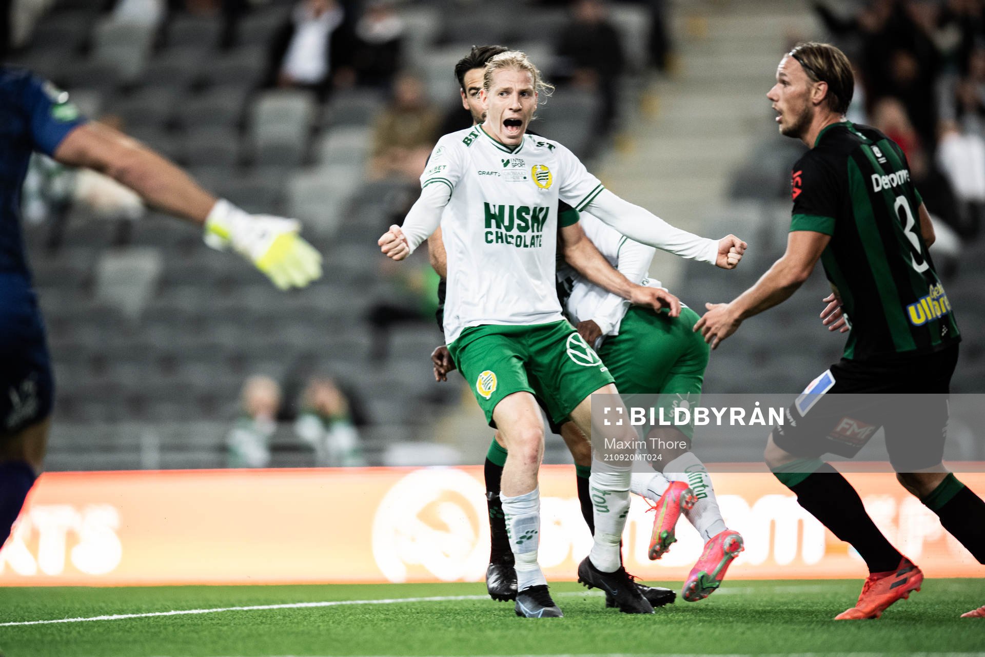 Hammarbys Gustav Ludwigson jublar