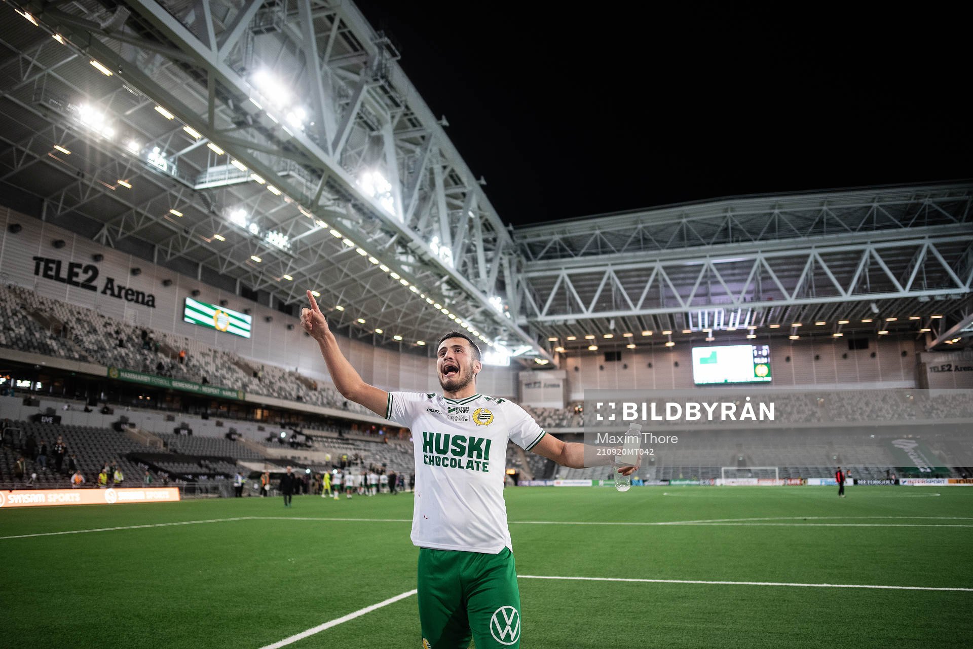 Hammarbys Astrit Selmani jublar
