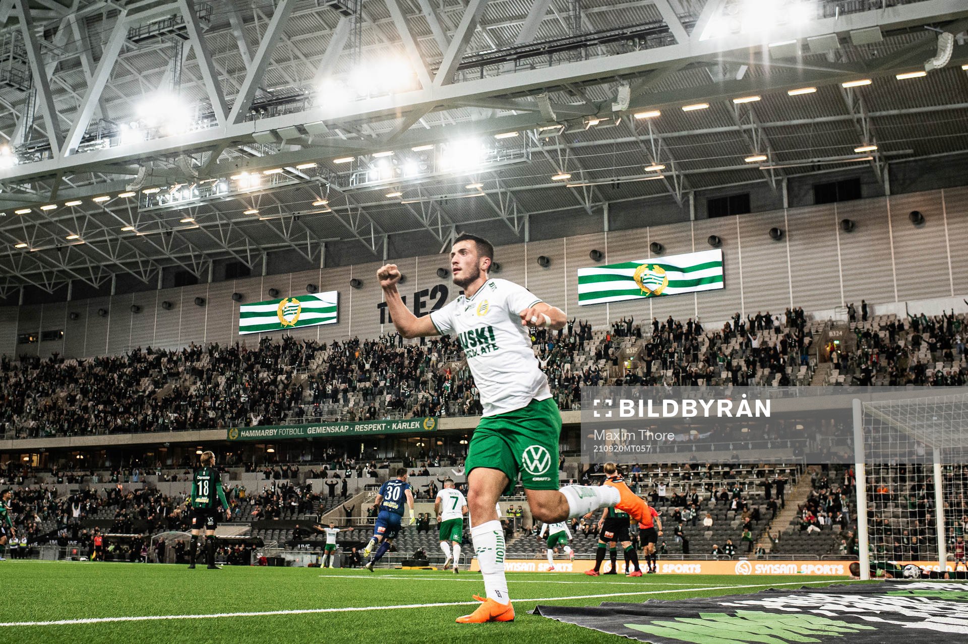 Hammarbys Astrit Selmani jublar
