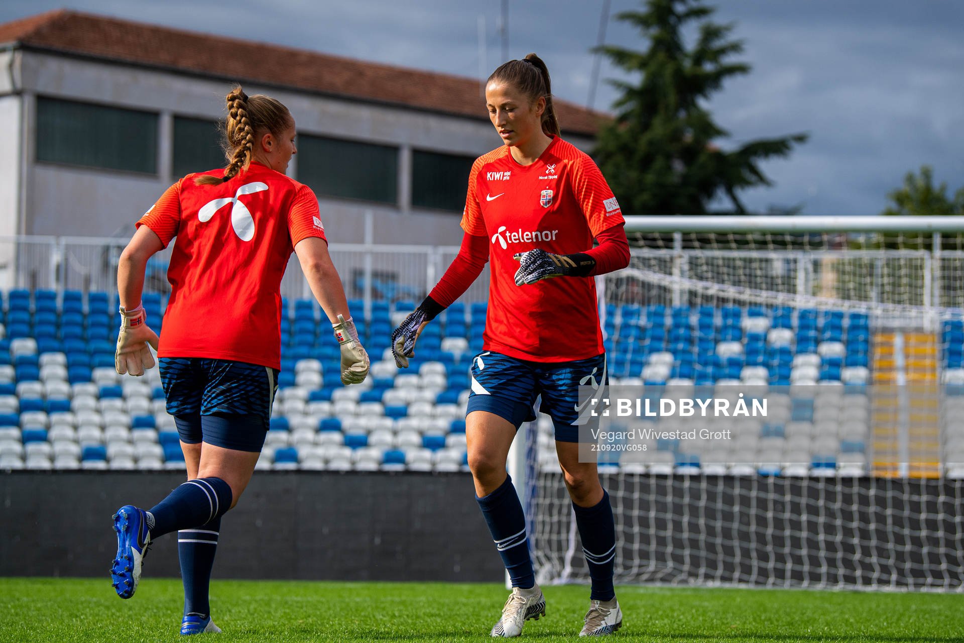 Goalkeepers Aurora Mikalsen and Cecilie Fiskerstrand of the
