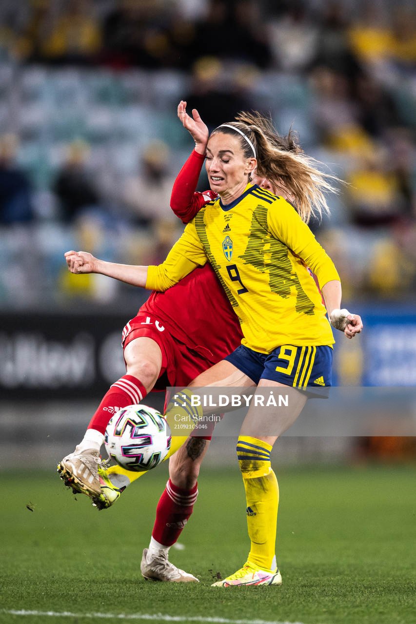 Kosovare Asllani of Sweden