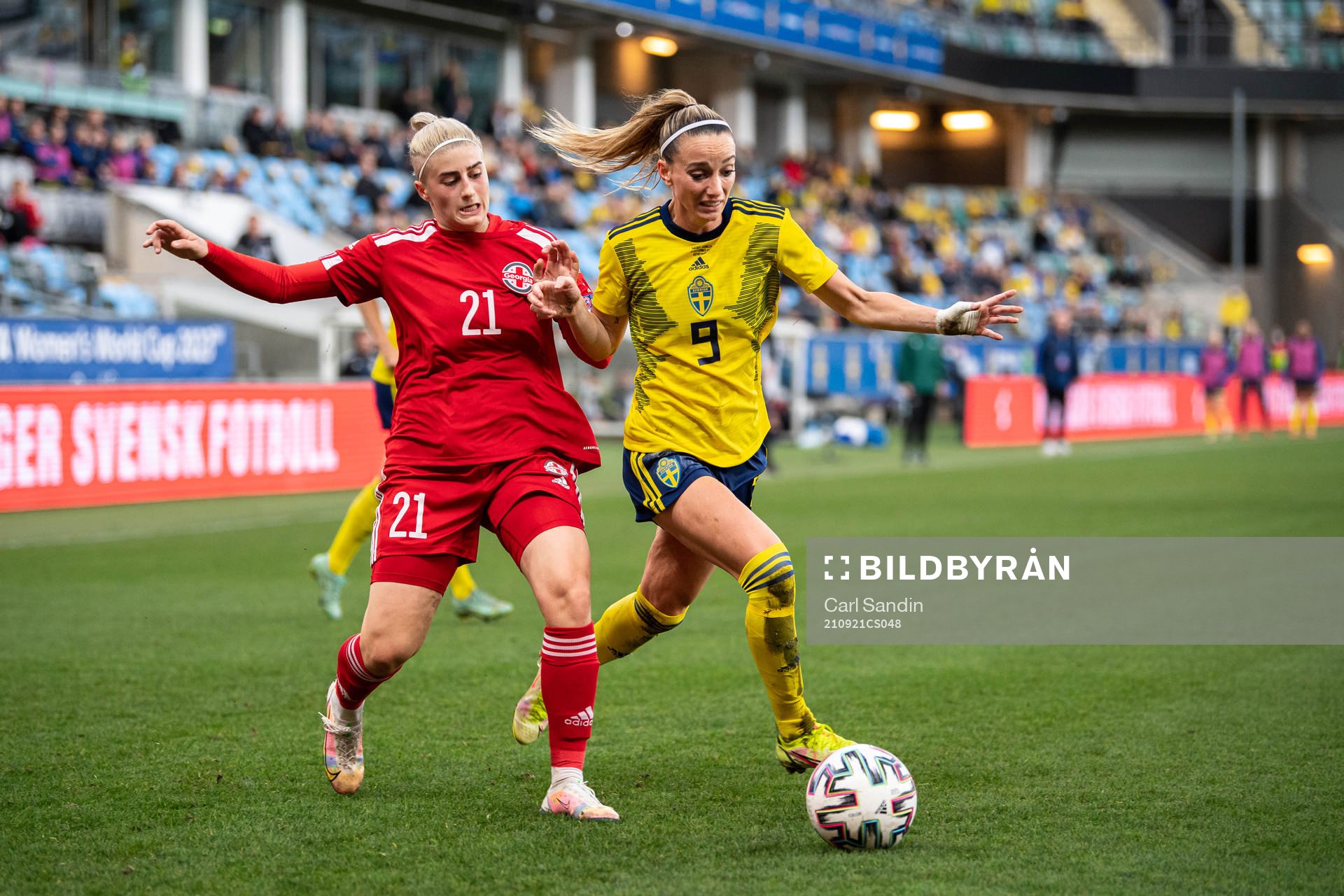 Mariam Kalandadze of Georgia and Kosovare Asllani of Sweden