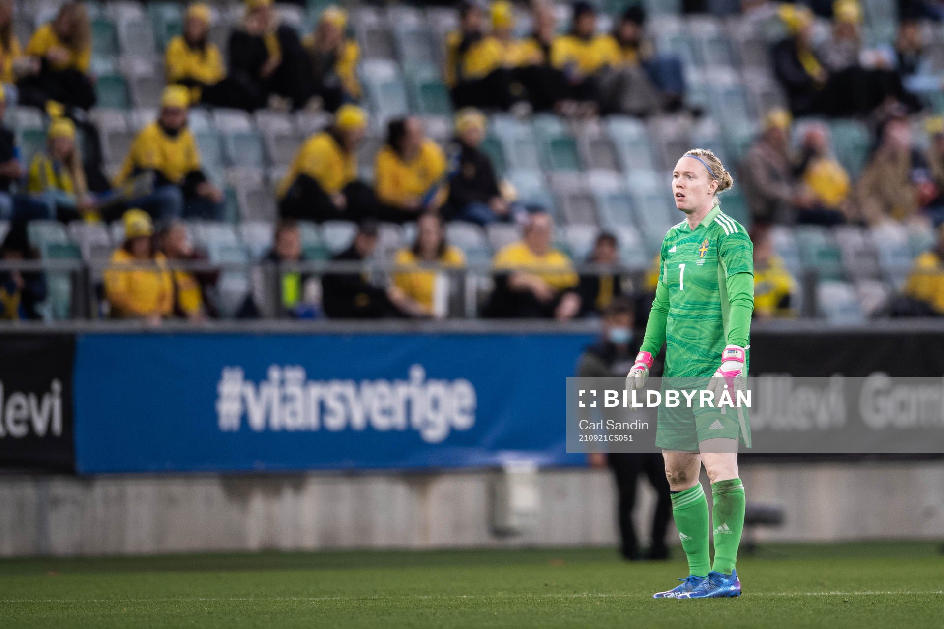 goalkeeper Hedvig Lindahl of Sweden