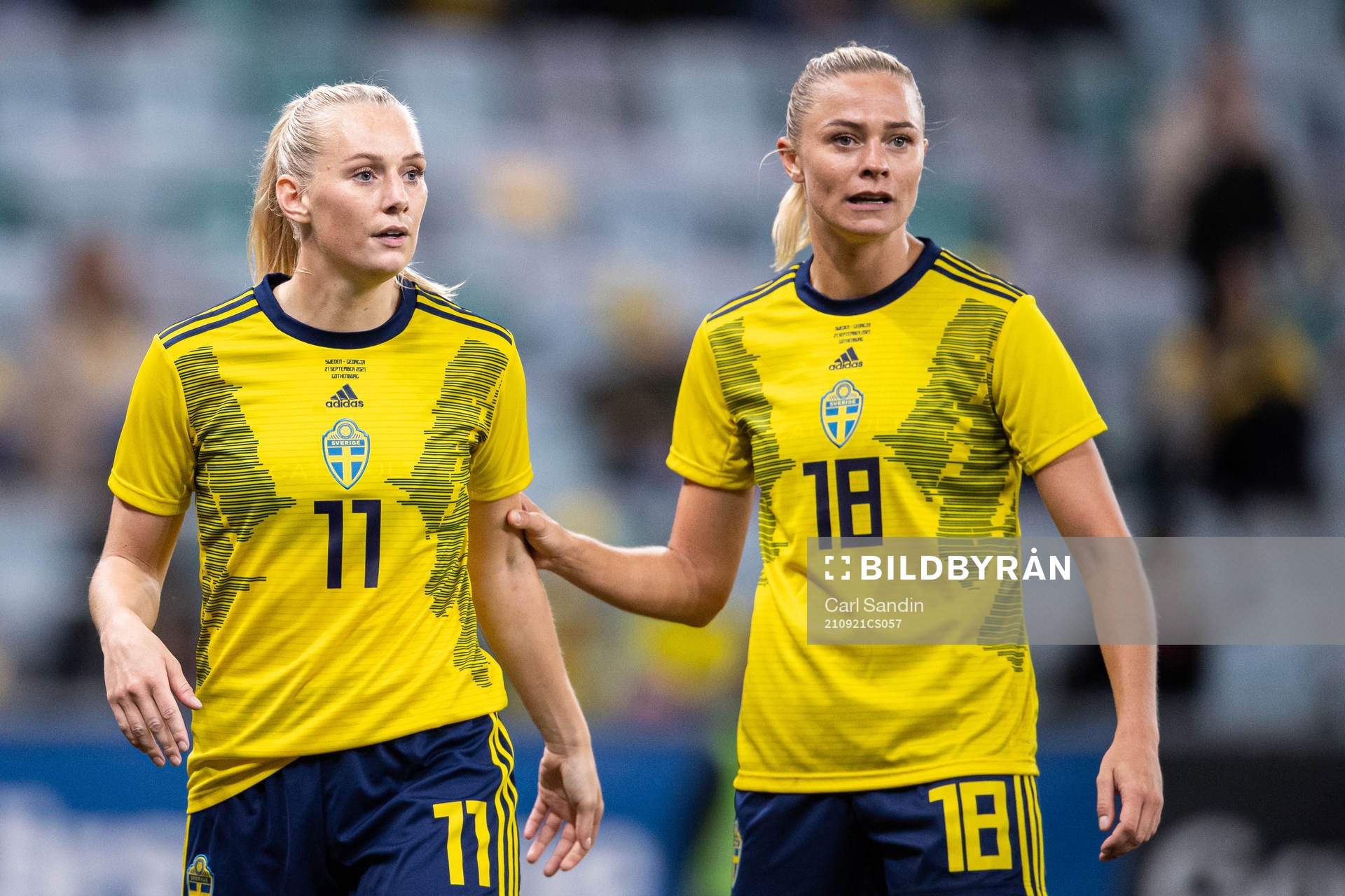 Stina Blackstenius and Fridolina Rolfö of Sweden
