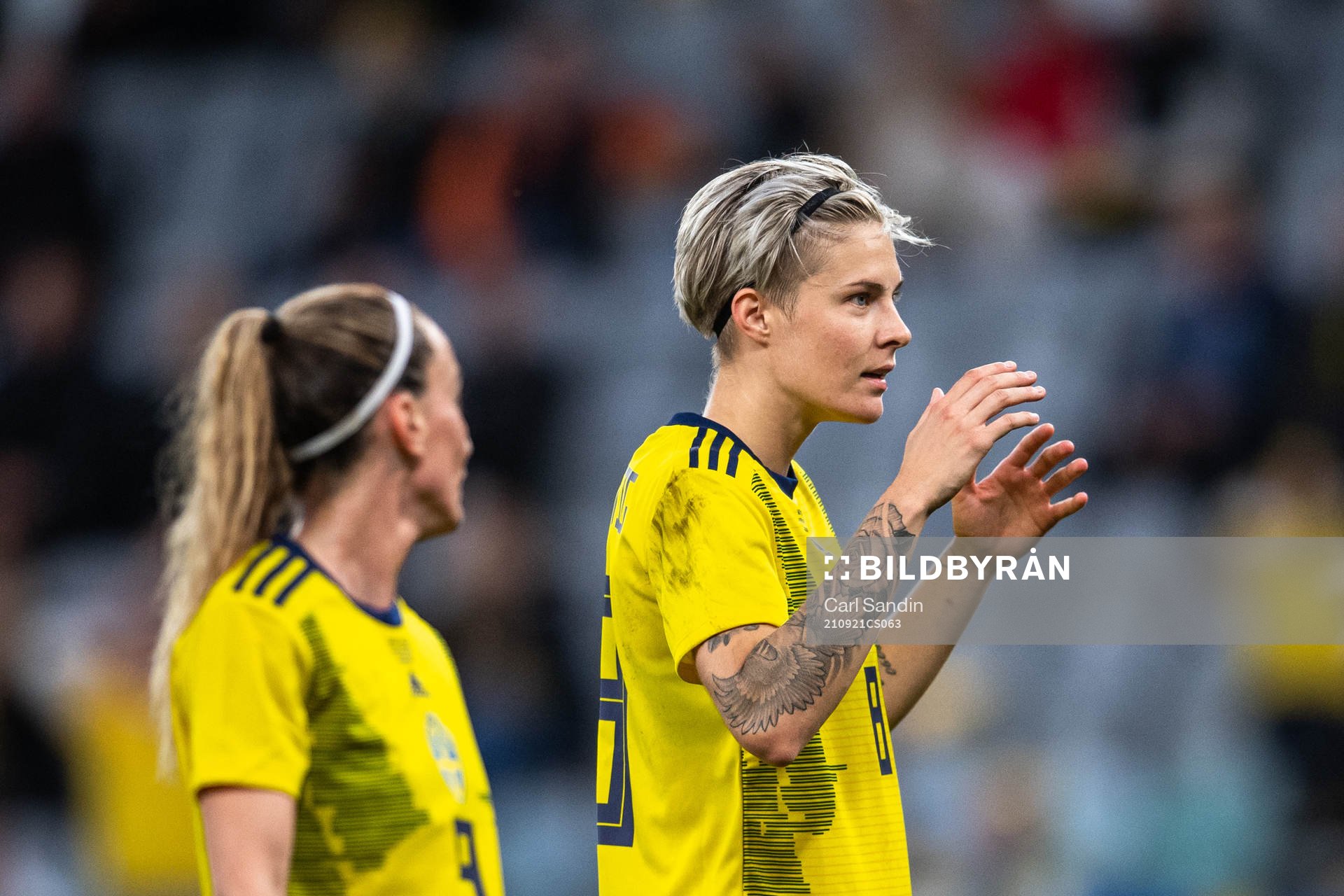 Kosovare Asllani and Lina Hurtig of Sweden