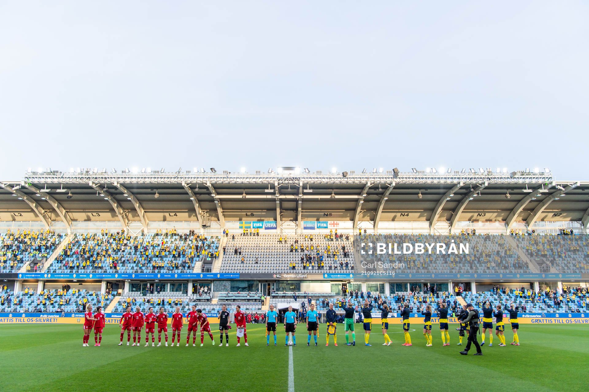 The teams at lineup