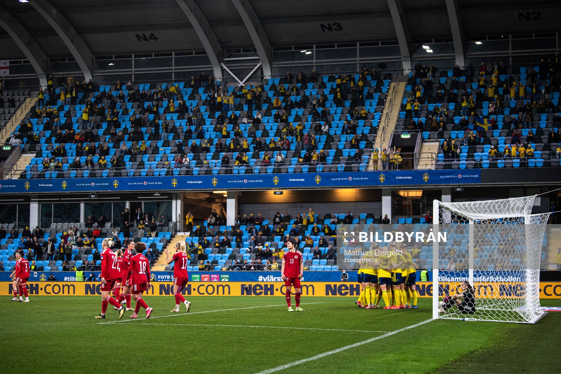 Caroline Seger of Sweden celebrate with teammates