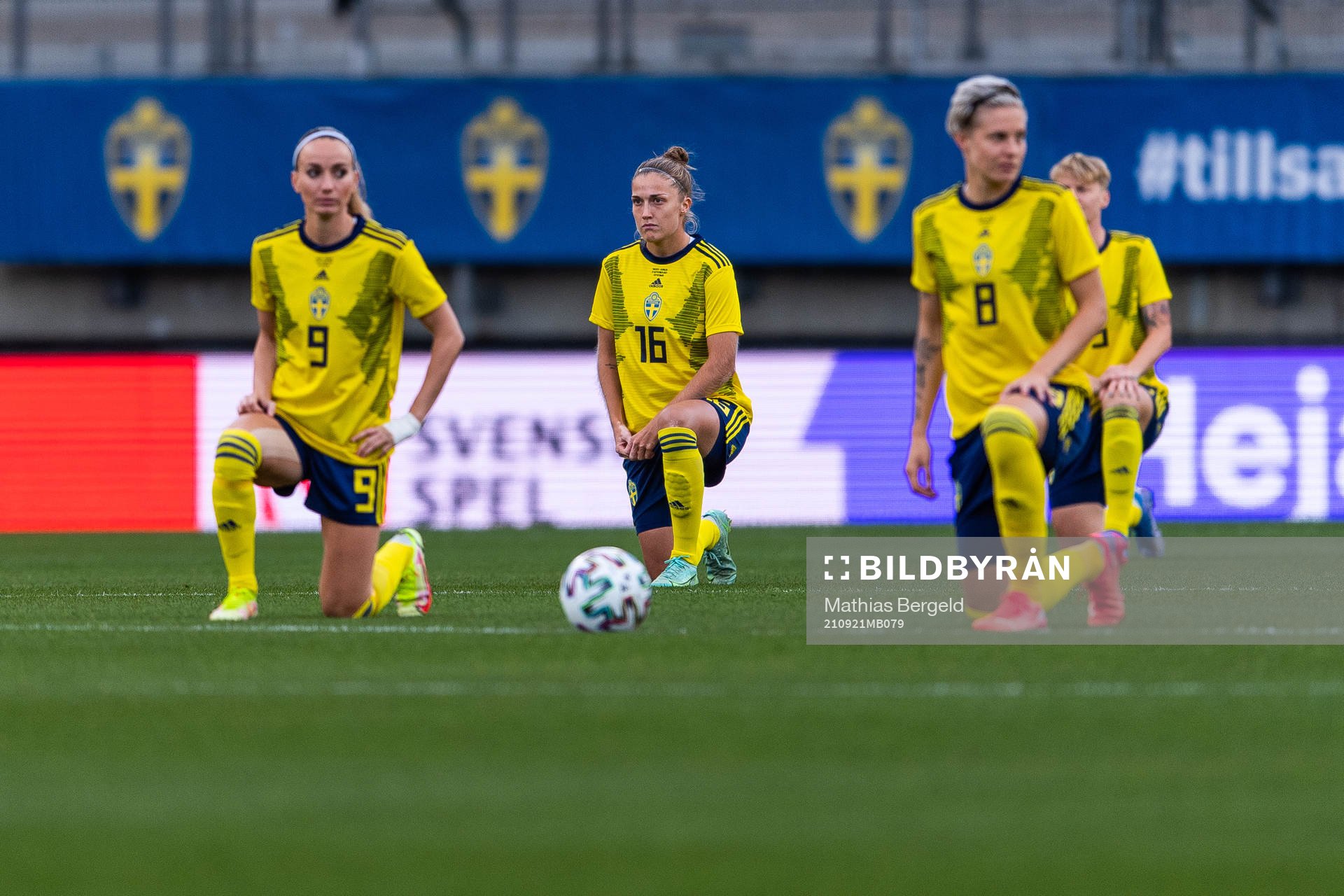 Kosovare Asllani, Filippa Angeldahl and Lina Hurtig  of