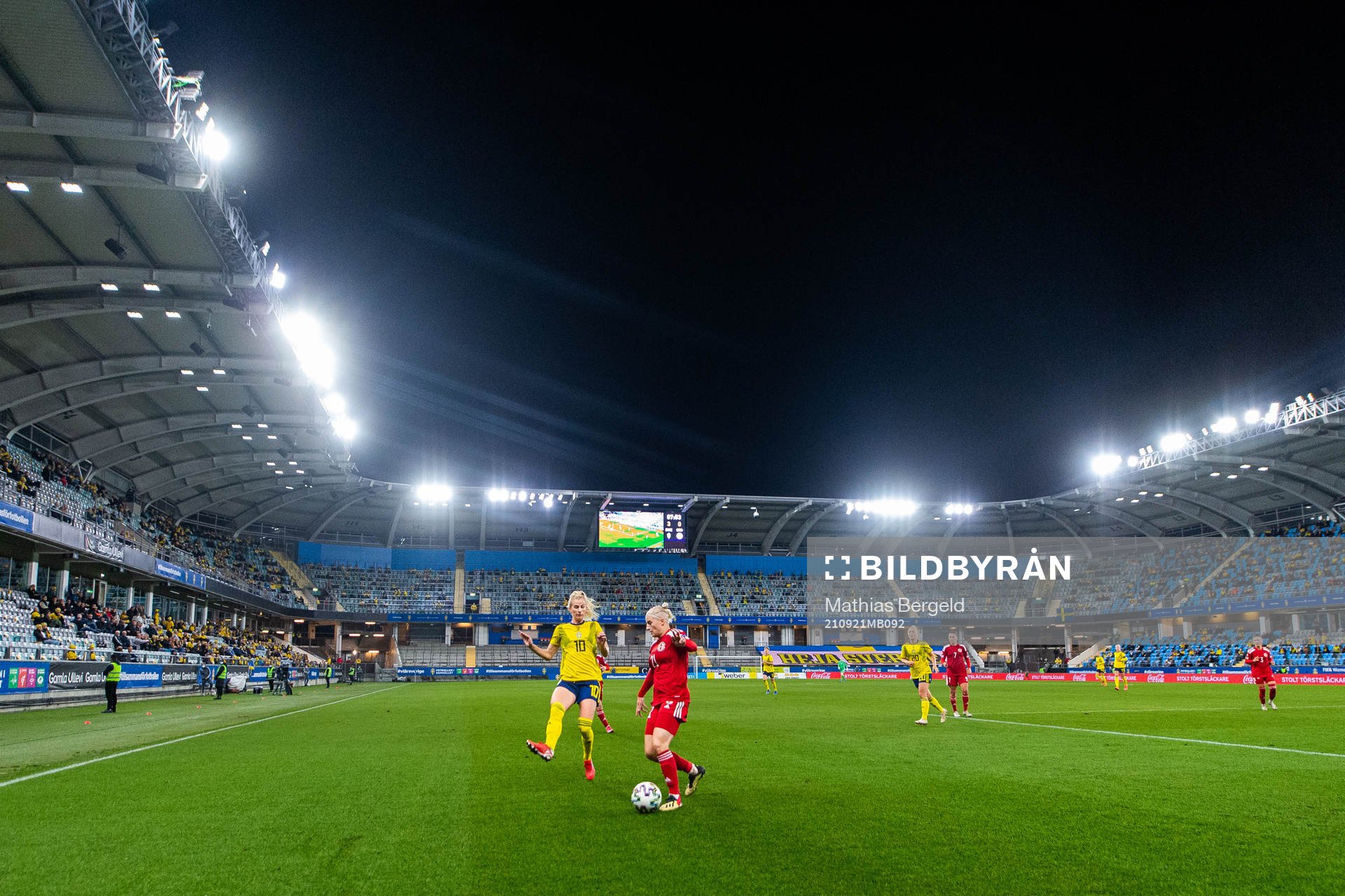 Sofia Jakobsson of Sweden and Mariam Kalandadze of Georgia